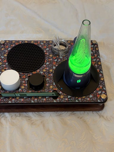 Preview pic of PuffCo Peak Pro Power Dock Tray with Spaceship Acrylic and Walnut Base