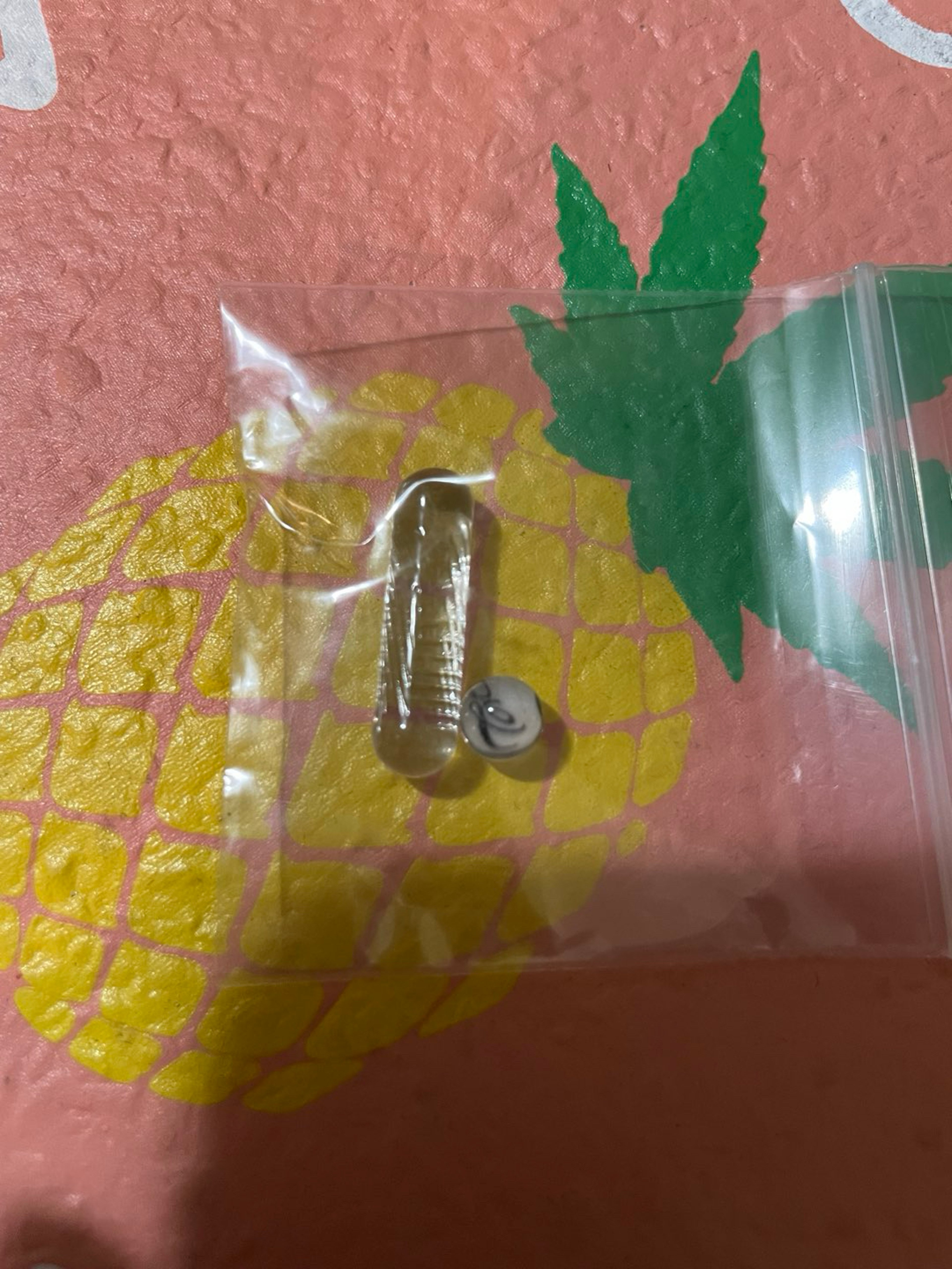 Preview pic of Toro quartz pillar and pearl