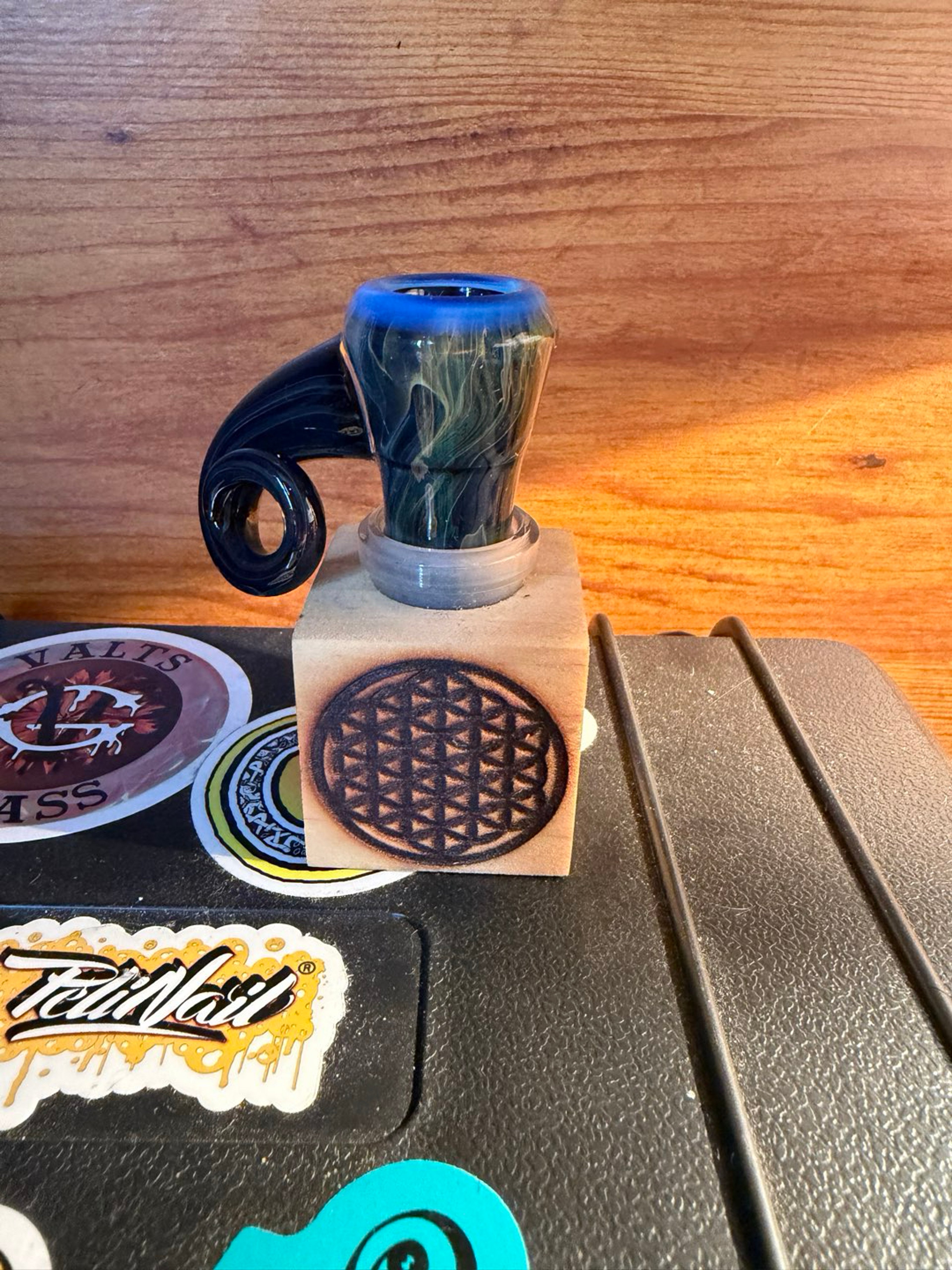 Preview pic of Black T slide