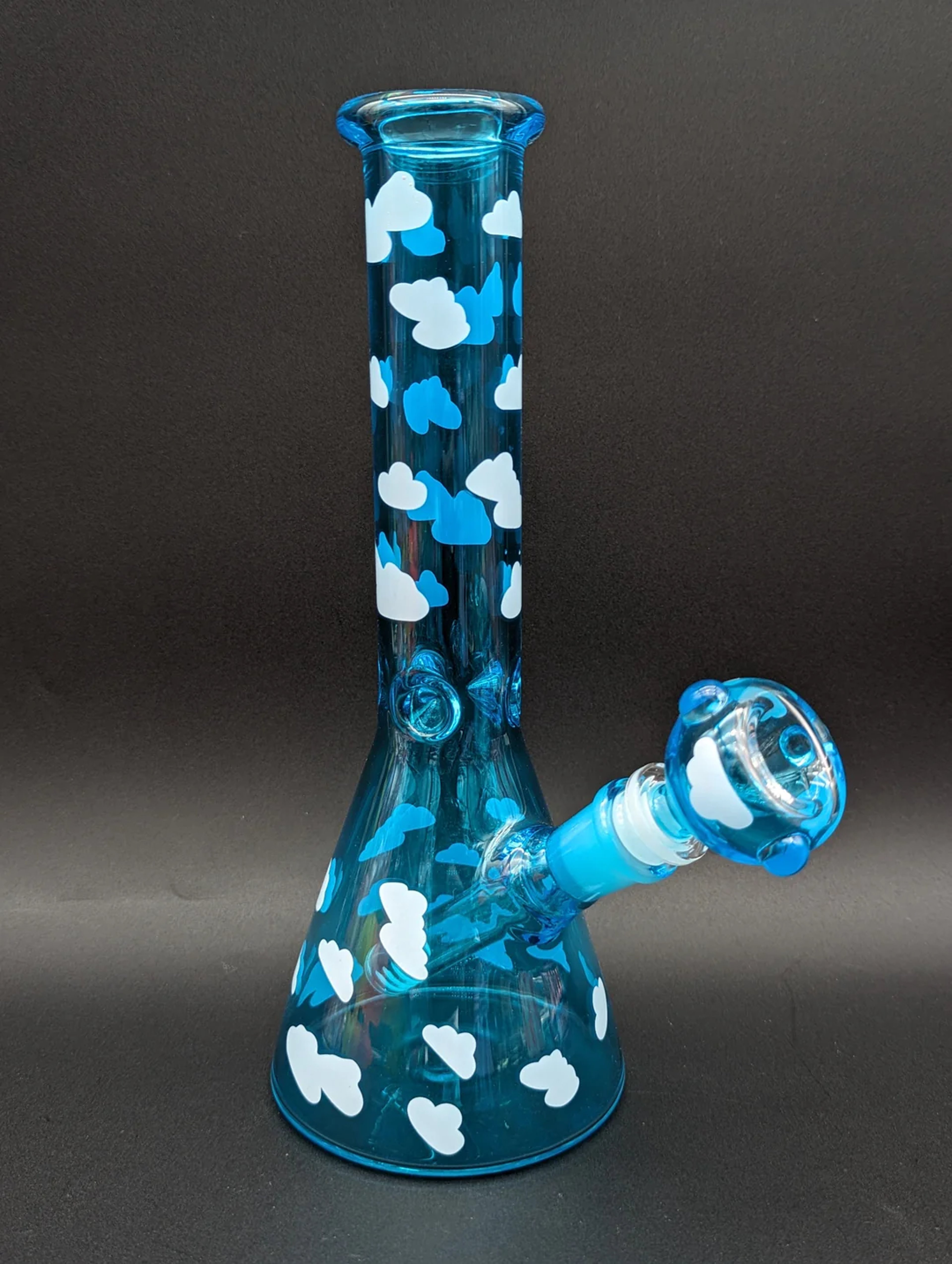 Preview pic of CLOUDY SKIES BEAKER BONG 10"