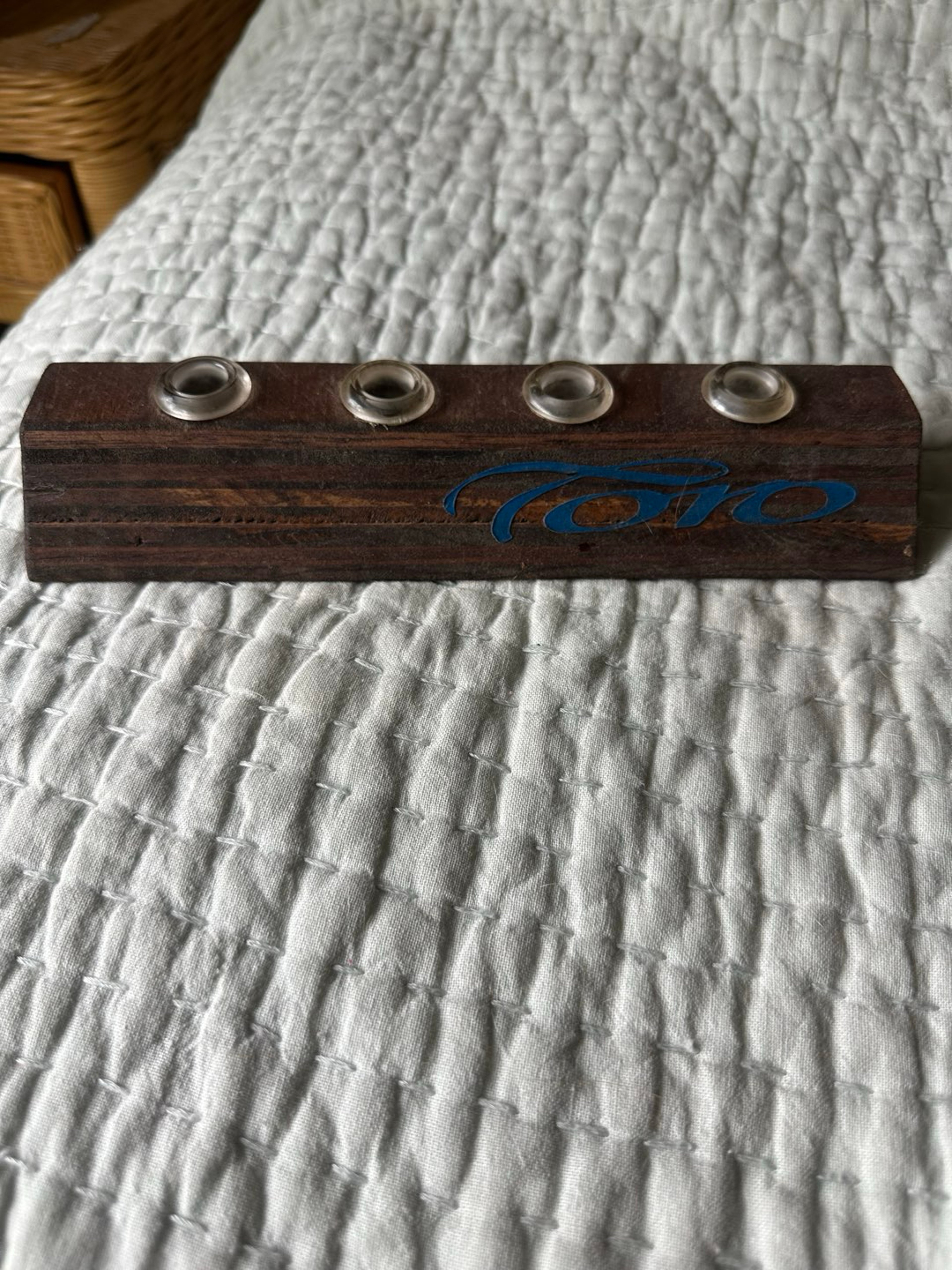 4 X 18mm slide stand with toro logo image 0