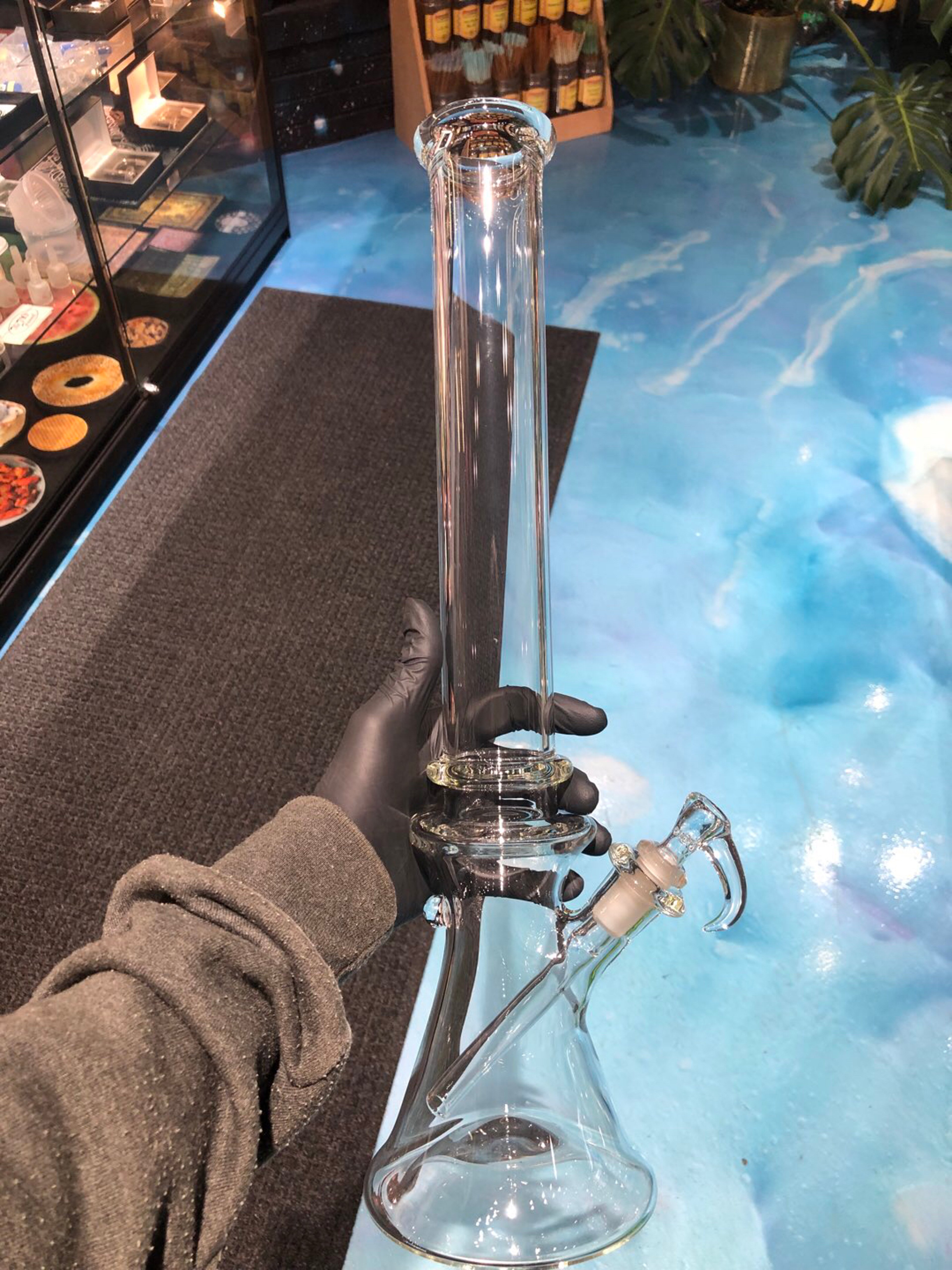 Clear beaker bong image 0