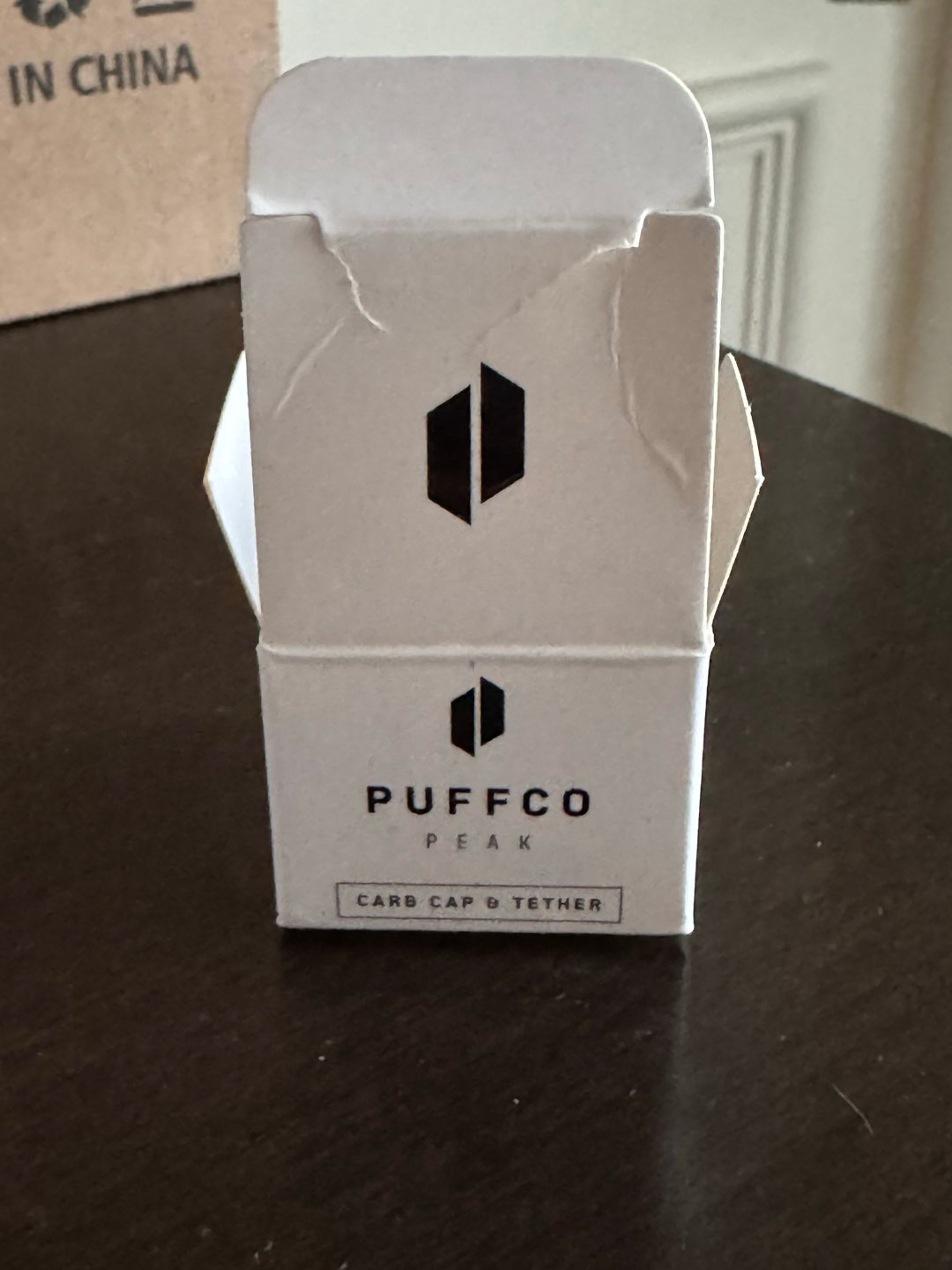 PUFFCO PEAK OG carb cap and tether image 0