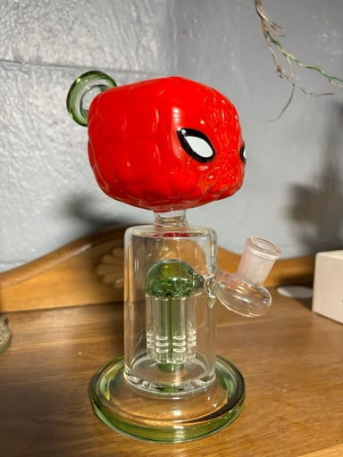Preview pic of Spiderman Bong