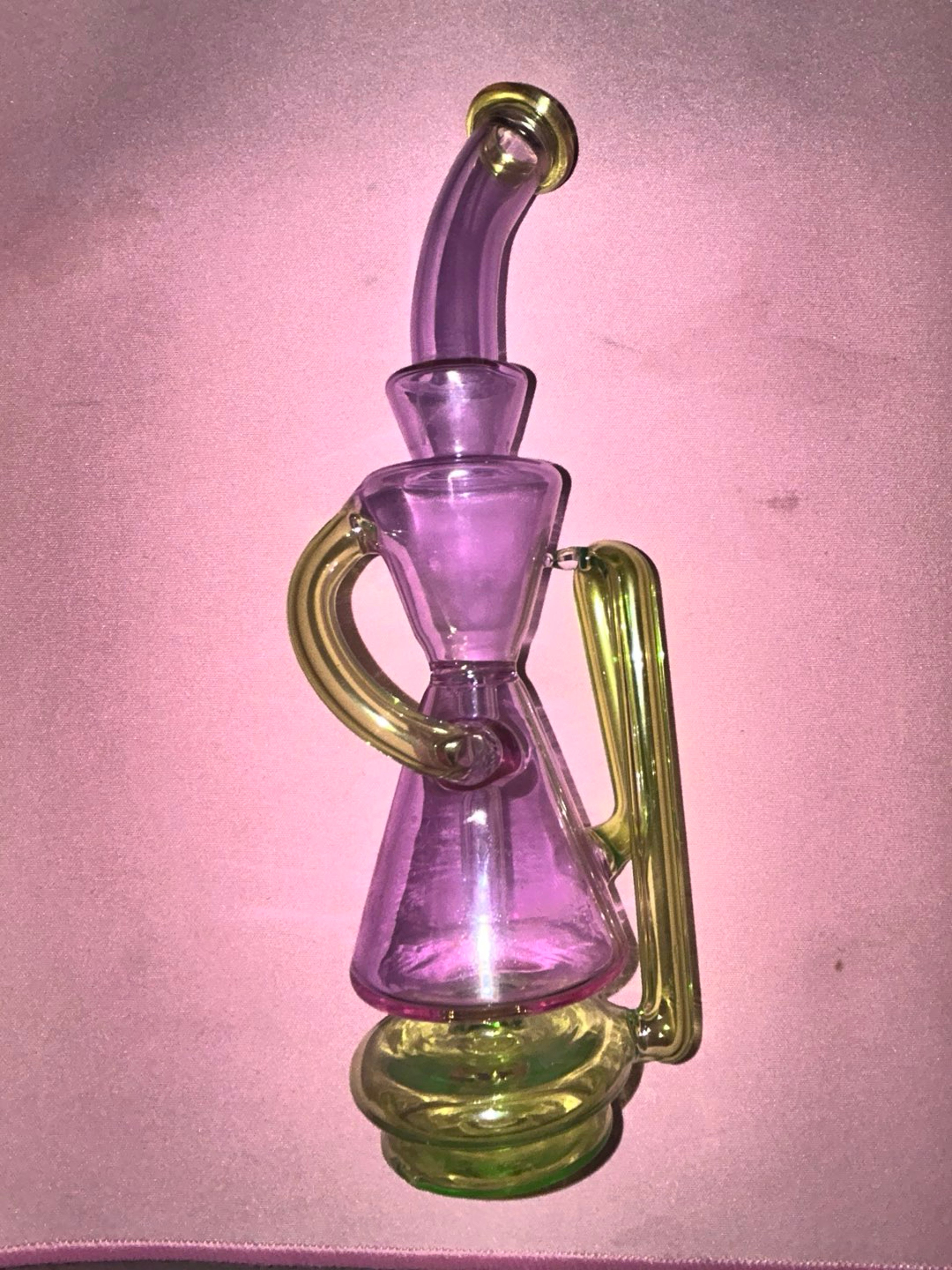 Preview pic of Puffco Glass Piece