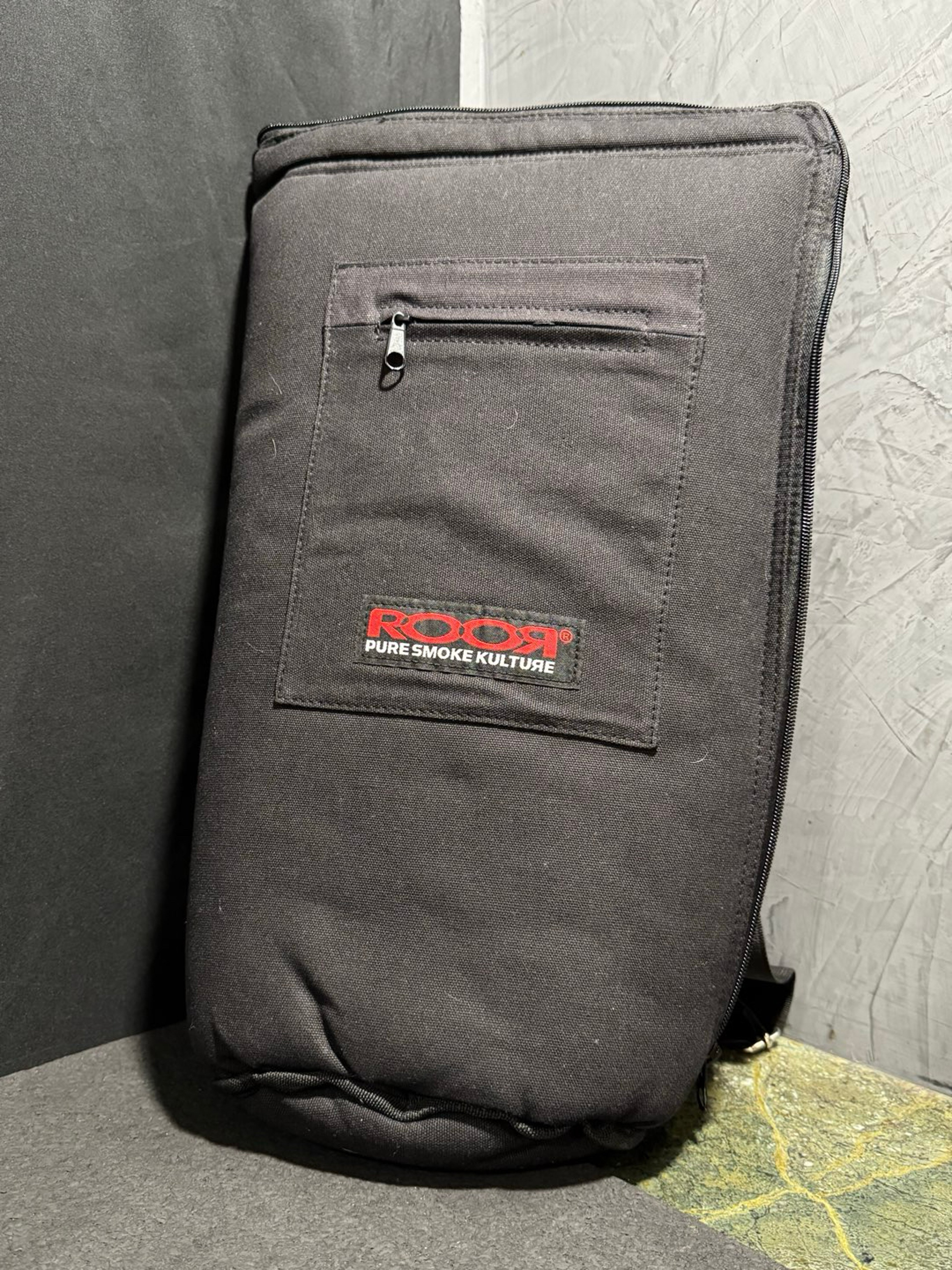 Roor padded bag image 0
