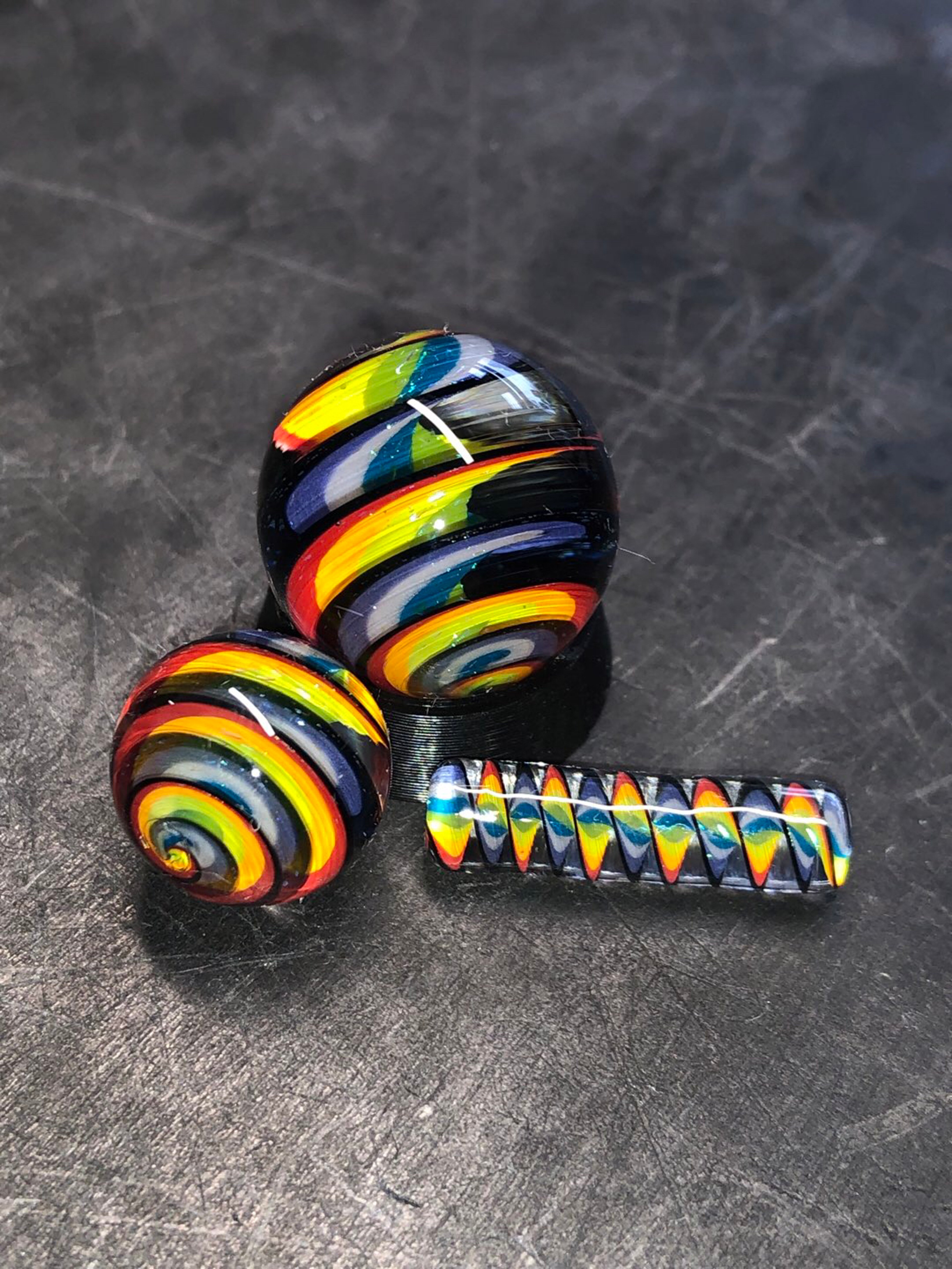 Preview pic of Rainbow dicro slurper set