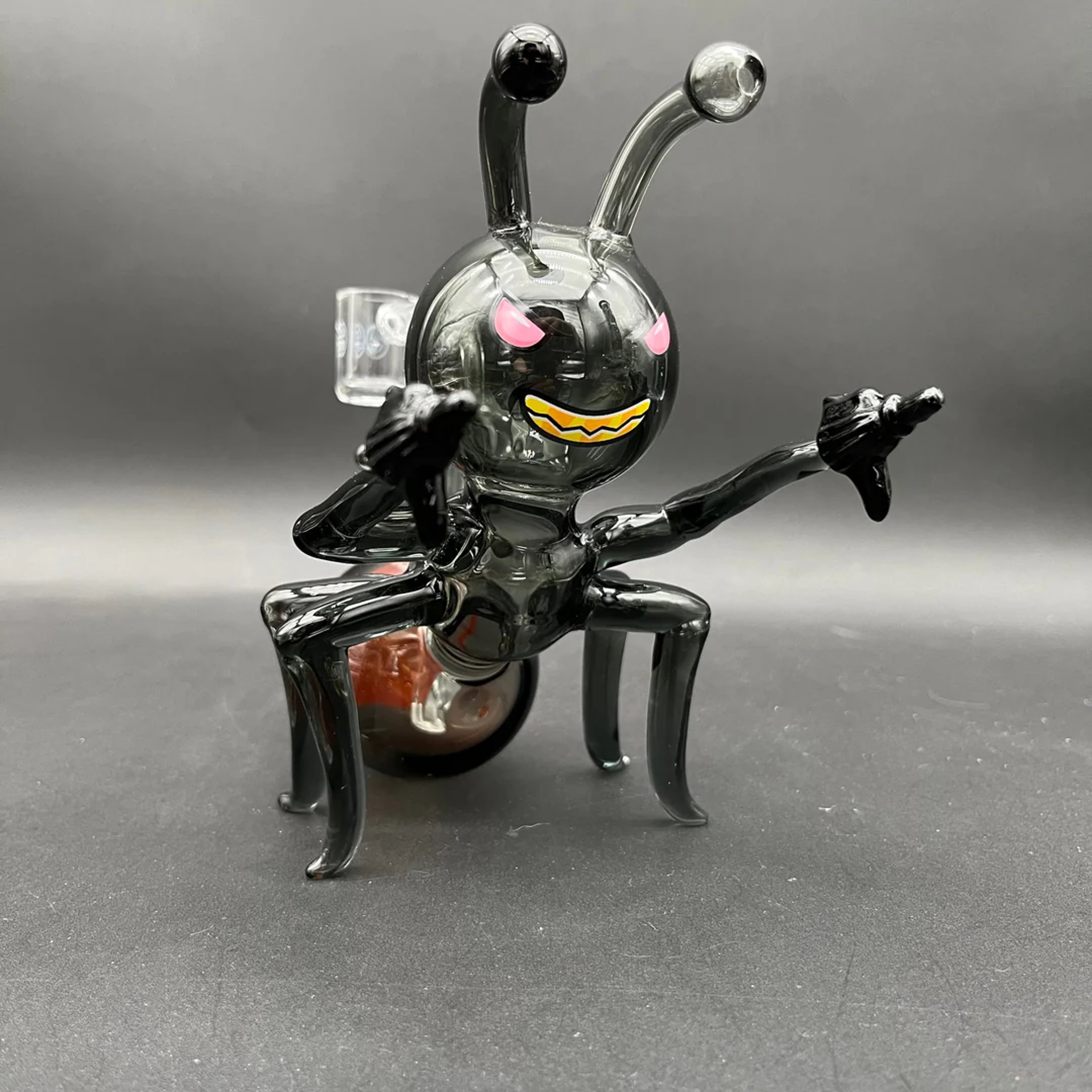Preview pic of CHEECH GLASS - 5.7" EVIL ANT PLOTTING WATER PIPE
