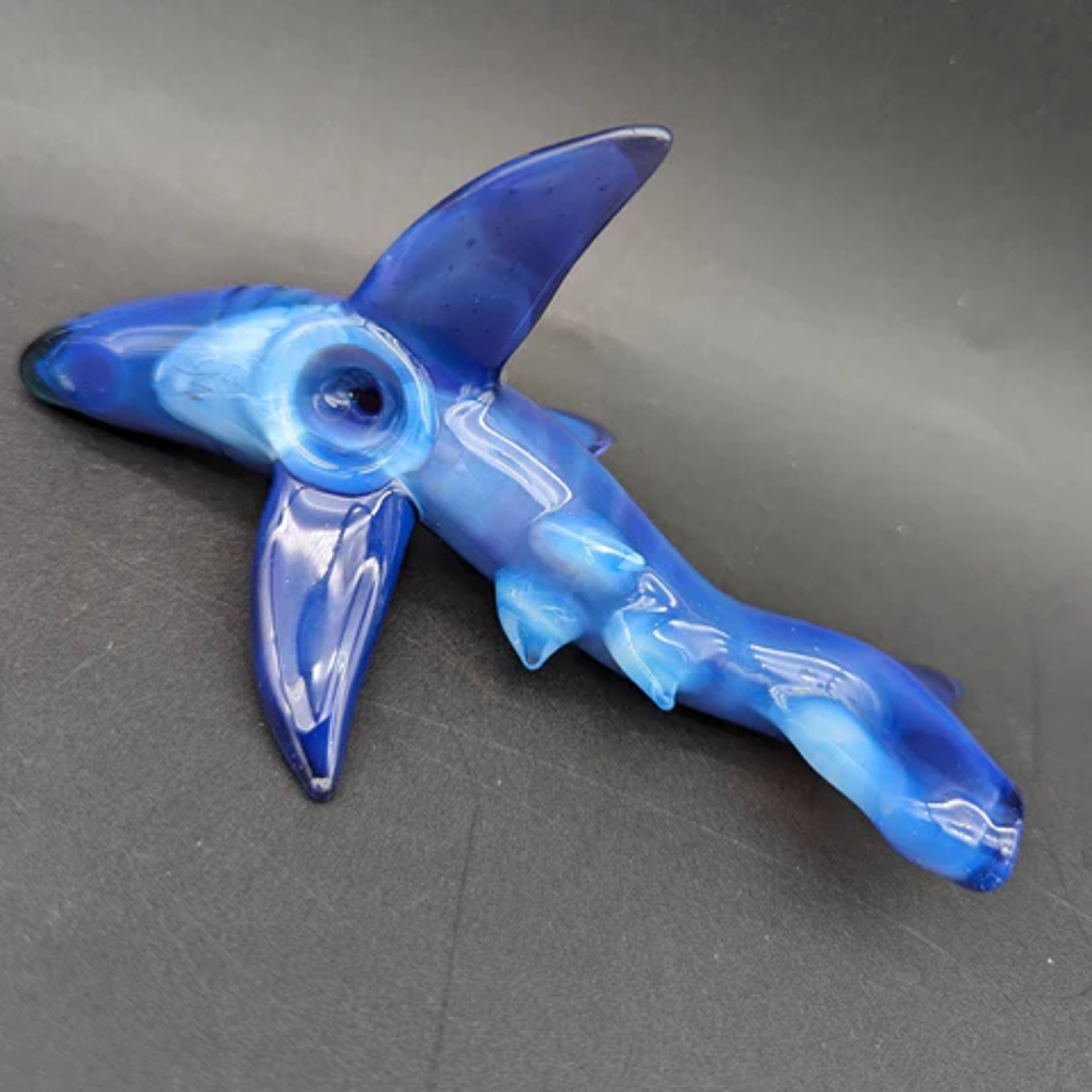 Mako Glass Dry Shark Pipe image 0