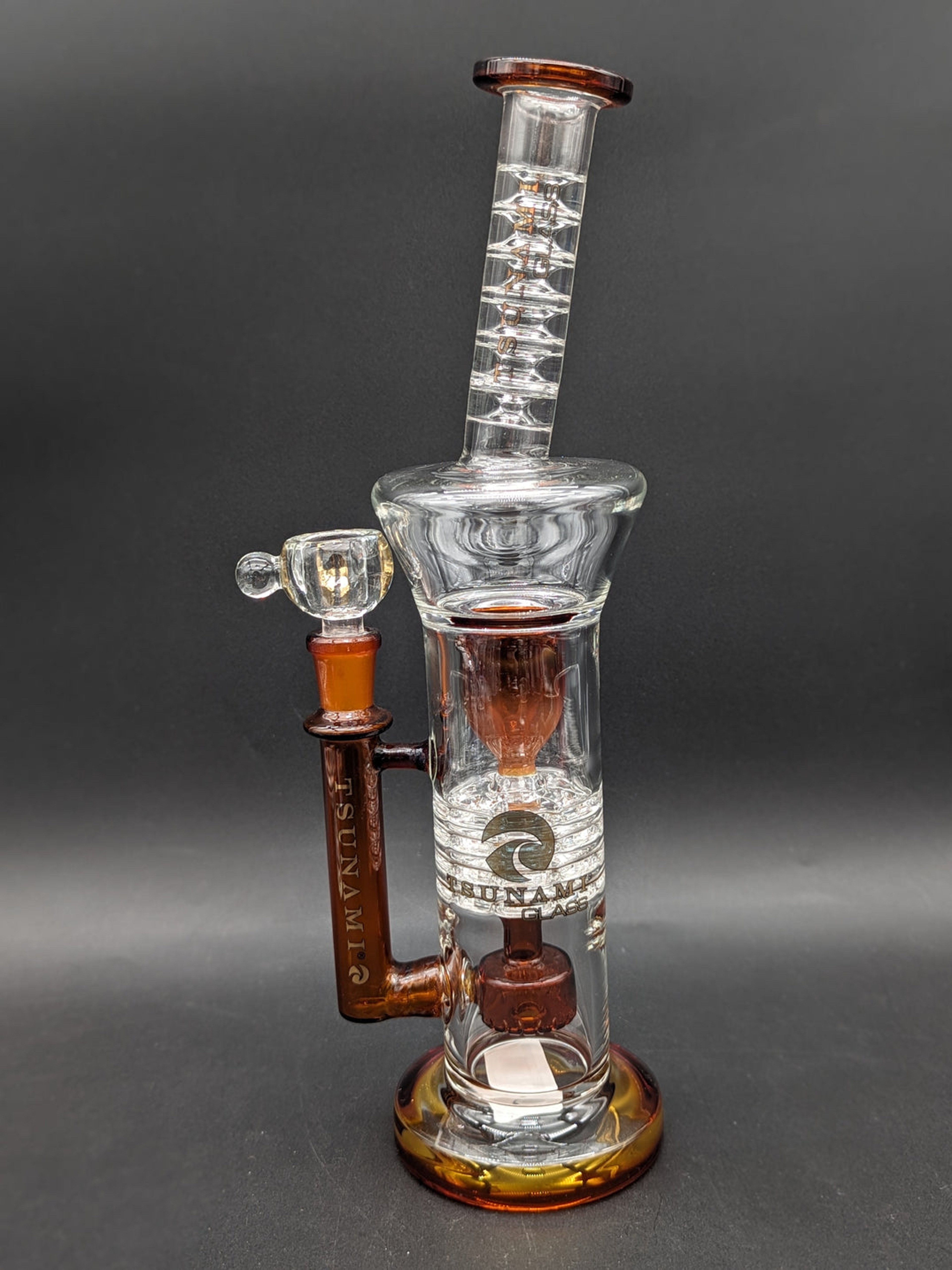Preview pic of 12" TSUNAMI SHOWER HEAD GRENADE