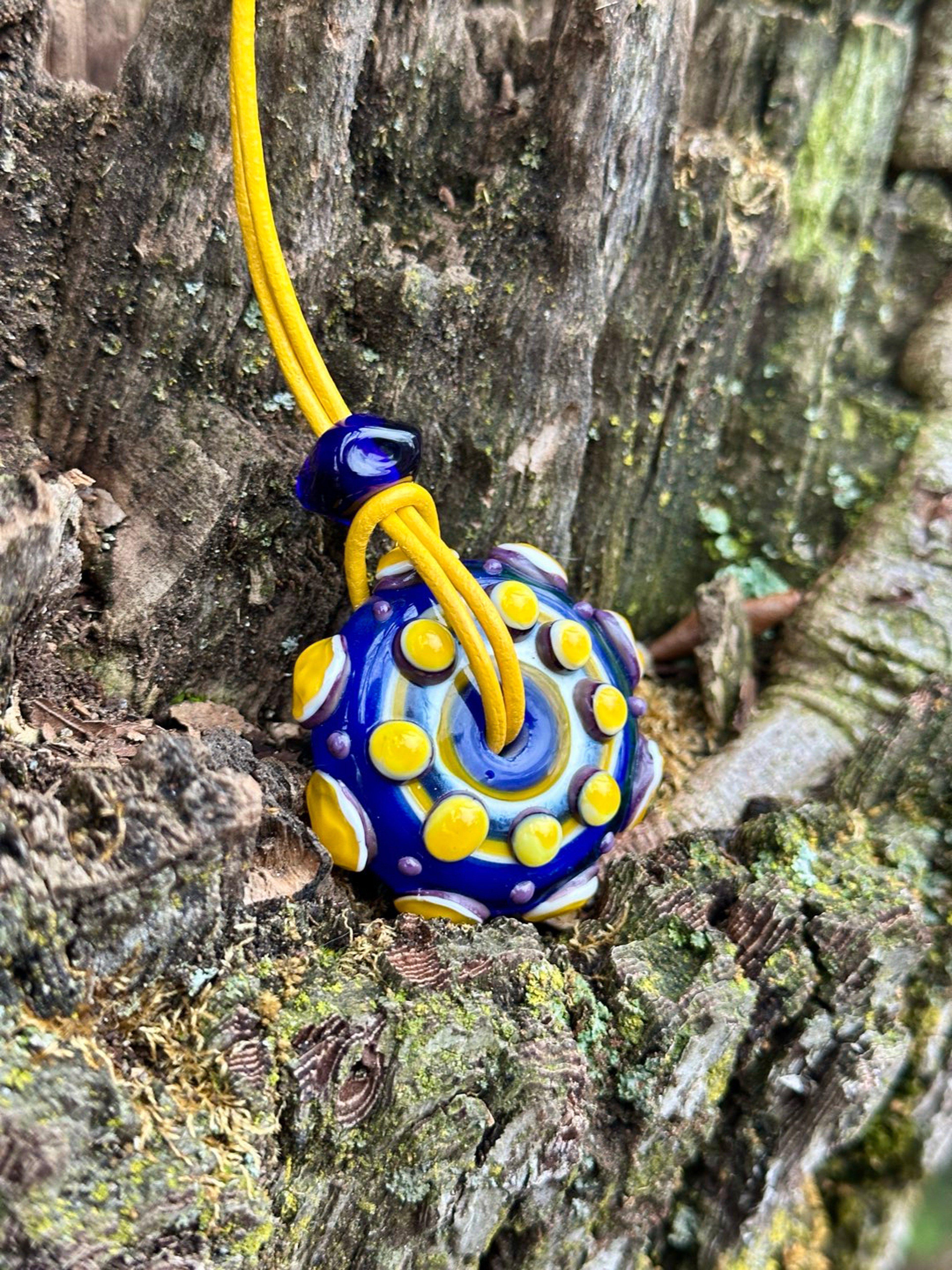 Preview pic of catwizard_glass amulet pendant