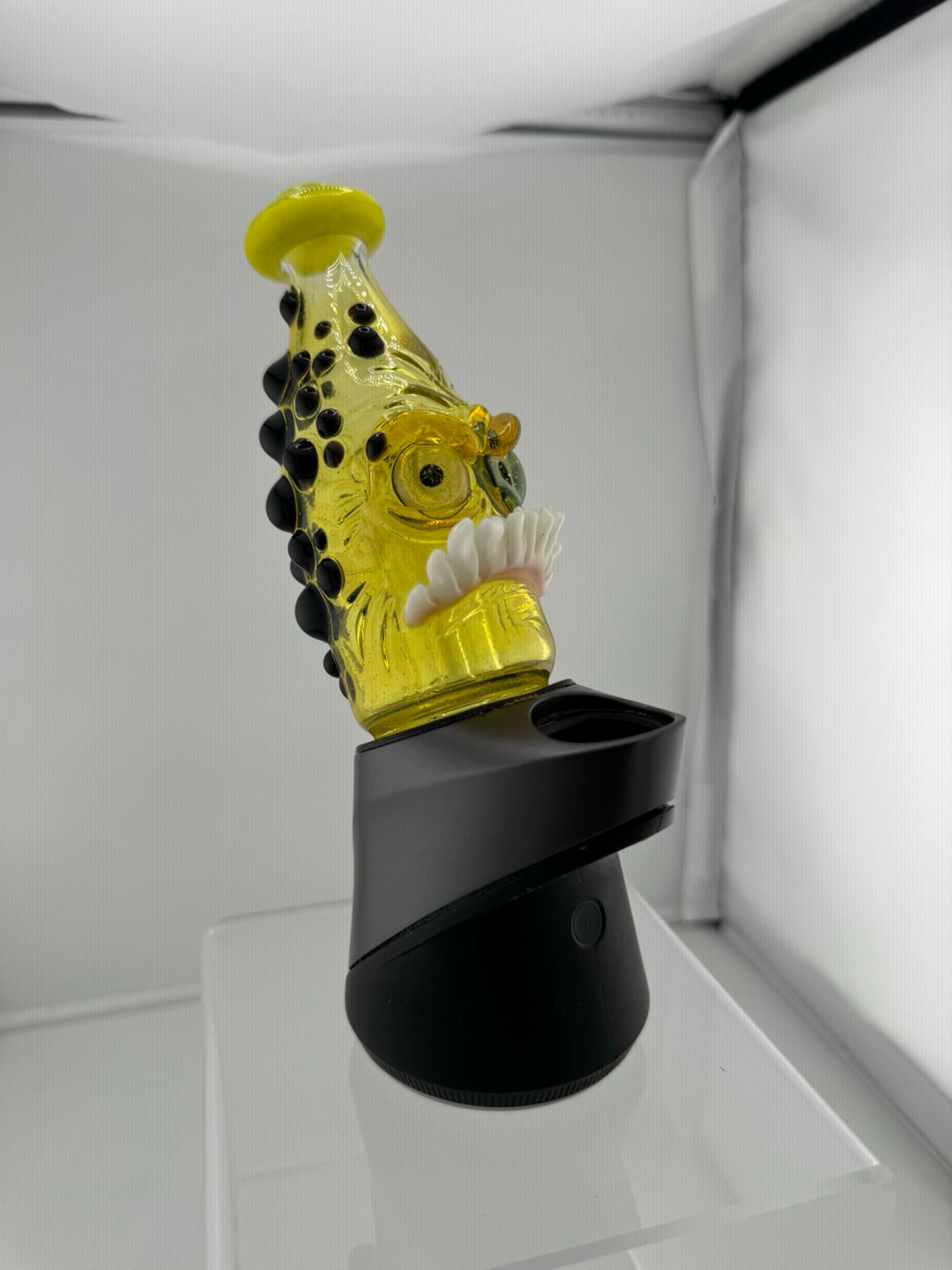 Preview pic of Space Glass Puffco Peak top — yellow dude with black warts