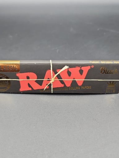 Preview pic of ($2) RAW CLASSIC ROLLING PAPERS - KING SIZE BLACK