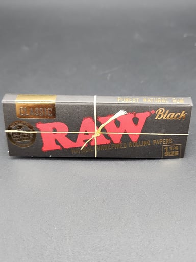 Preview pic of ($2) RAW CLASSIC ROLLING PAPERS - 1 1/4 SIZE BLACK