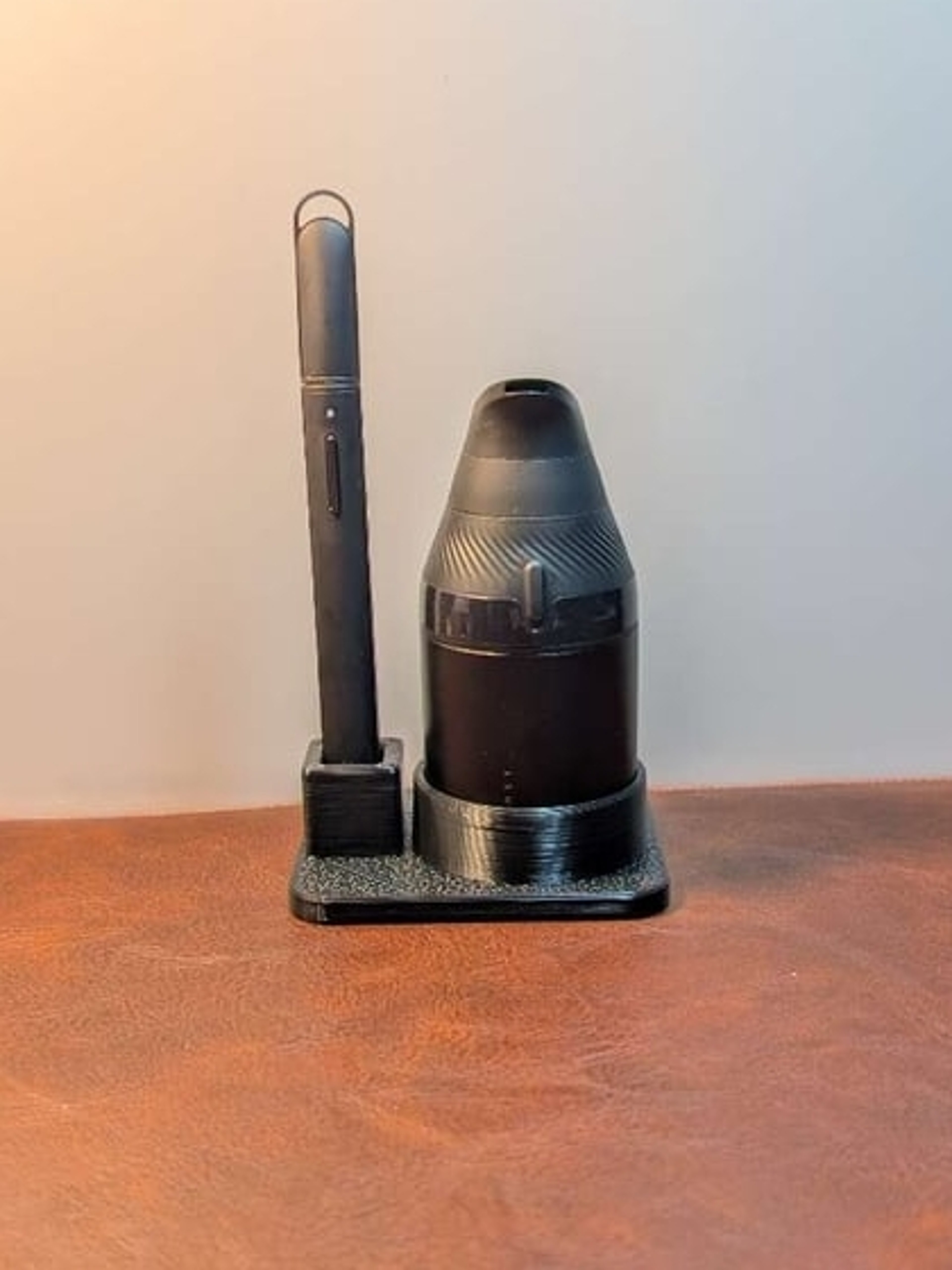 Preview pic of Puffco Proxy Core Desktop Dock