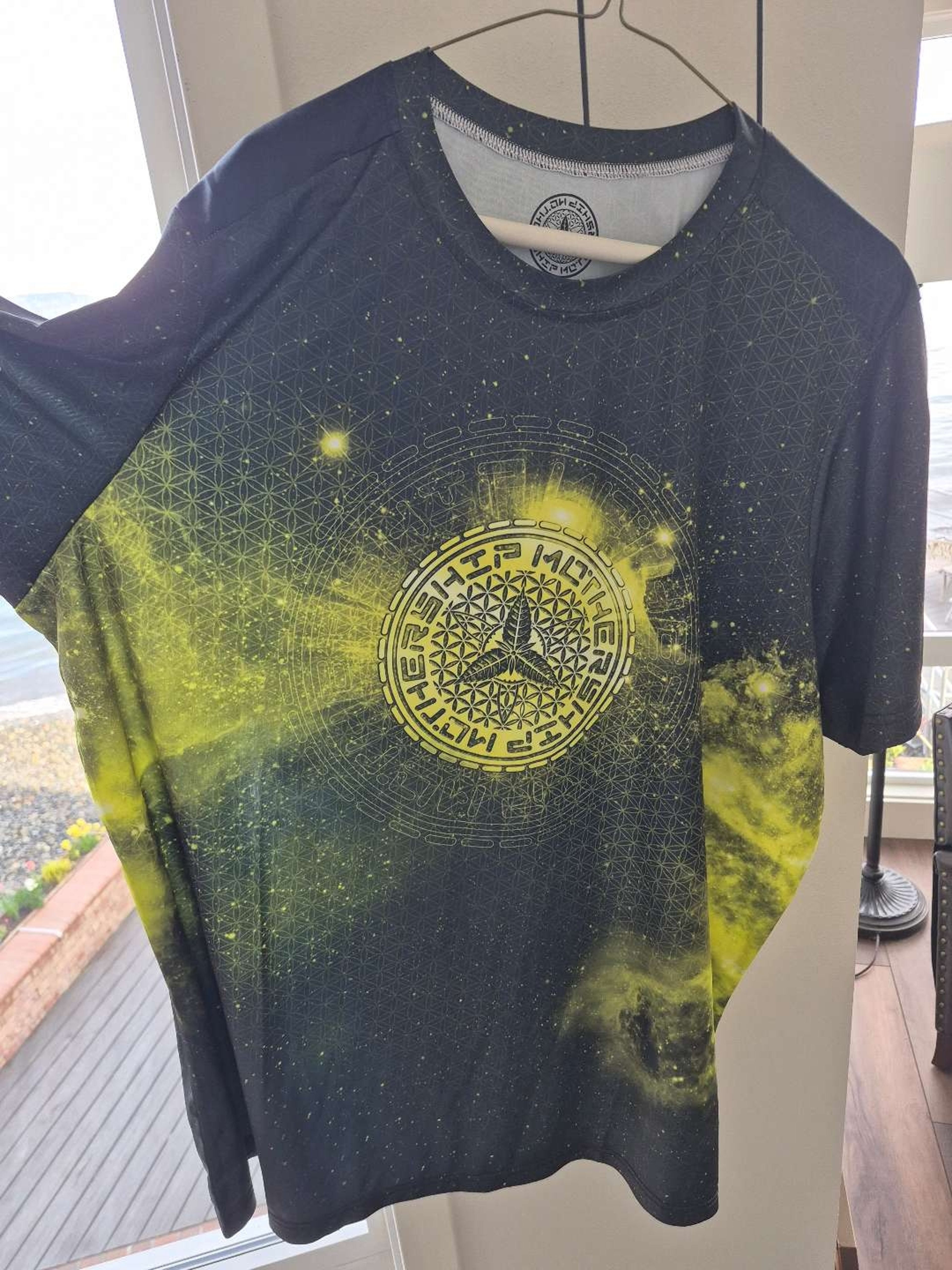 Preview pic of Mothership Shirt 2xl