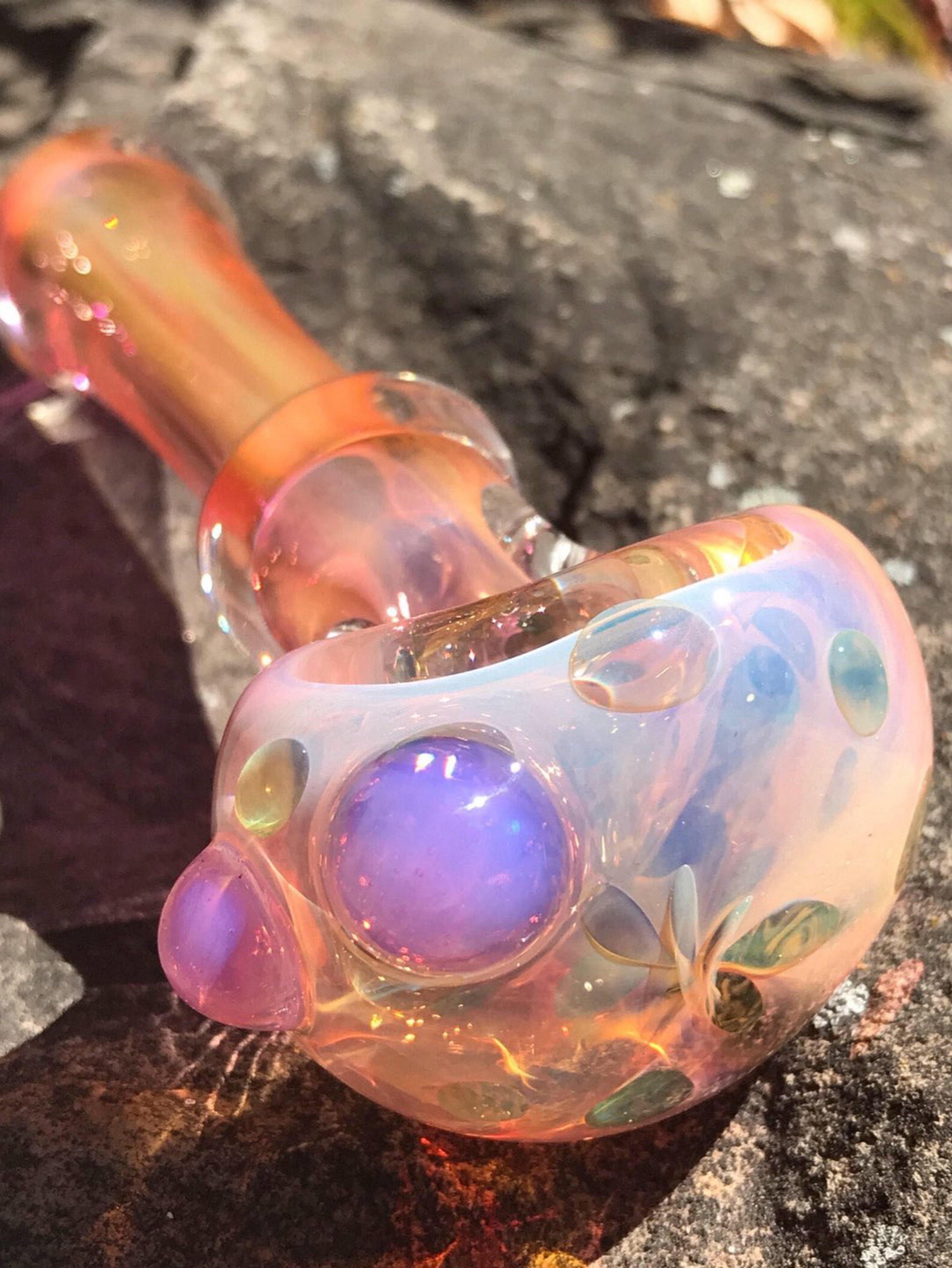 Preview pic of Handblown Glittery Gold Color Changing Glass Spoon Pipe