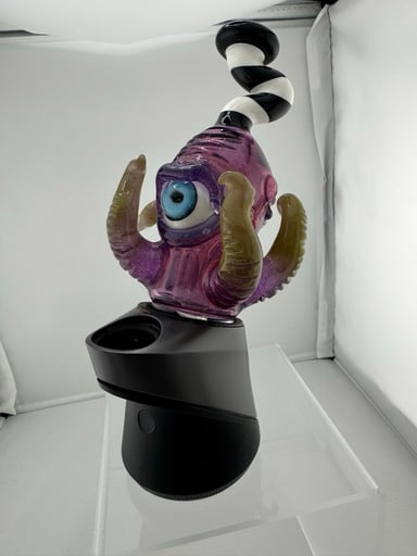 Preview pic of Space Glass tentacle creature puffco peak water top