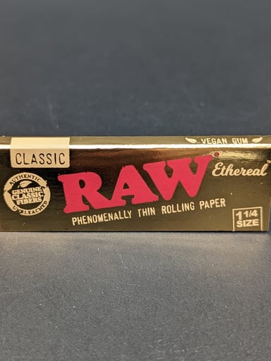 Preview pic of ($2.50) RAW ETHEREAL CLASSIC ROLLING PAPERS | 1 1/4 | 50PC