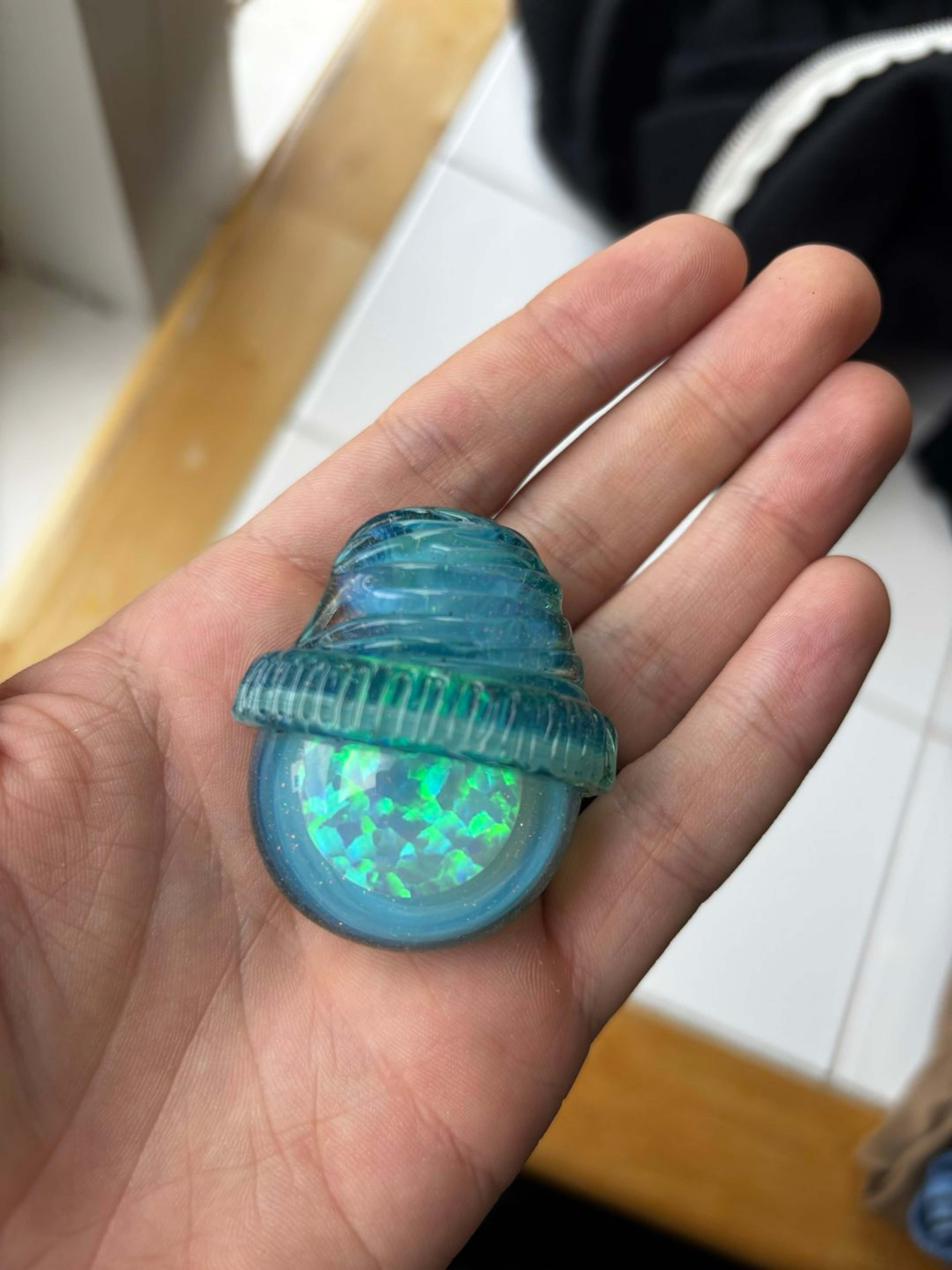 Preview pic of Junkie Glass Pendant 2020