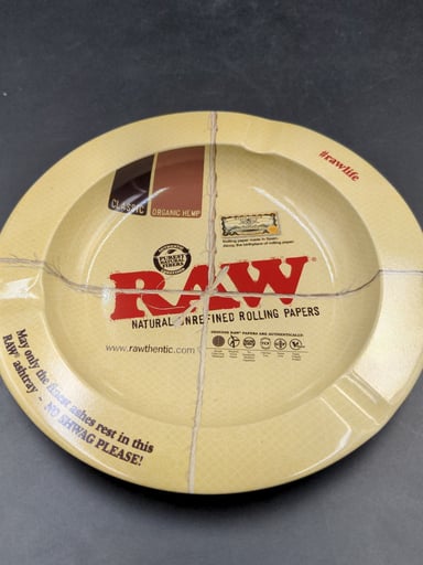 Preview pic of RAW ROUND METAL ASHTRAY | 5.5"