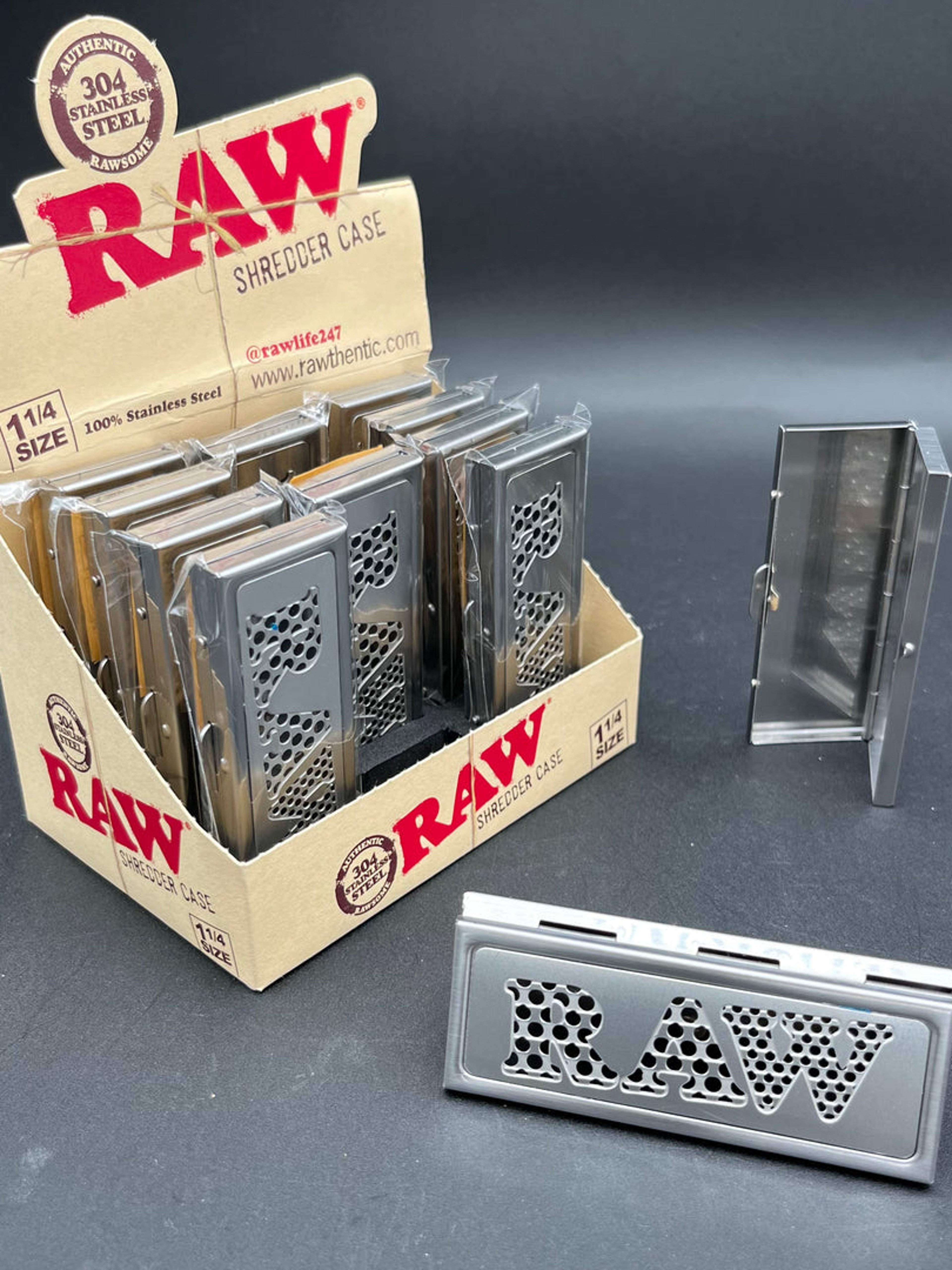 RAW® - SHREDDER CASE 1¼ ROLLING PAPER SIZE image 0
