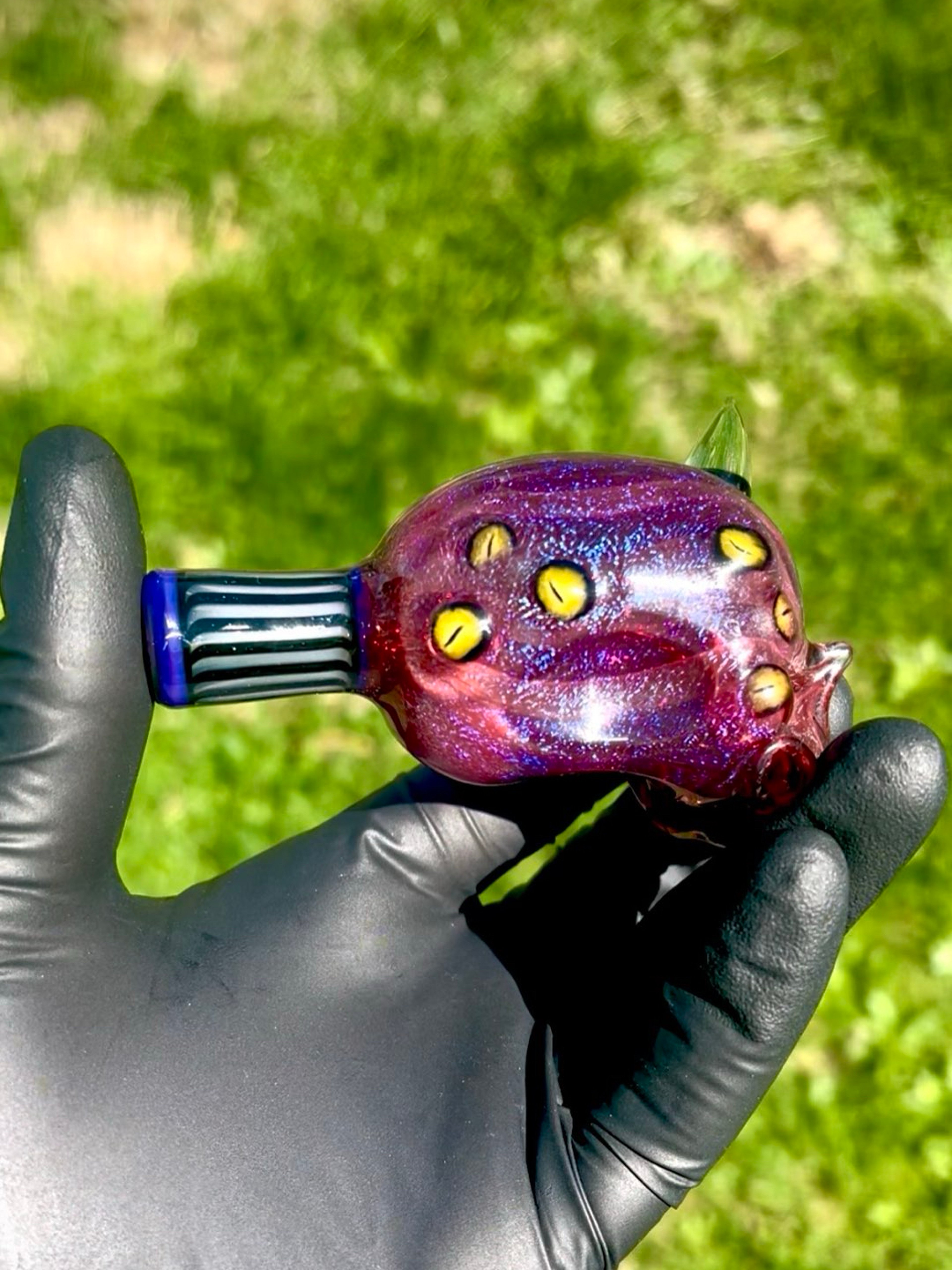 Preview pic of Purple Dichro Skull pipe