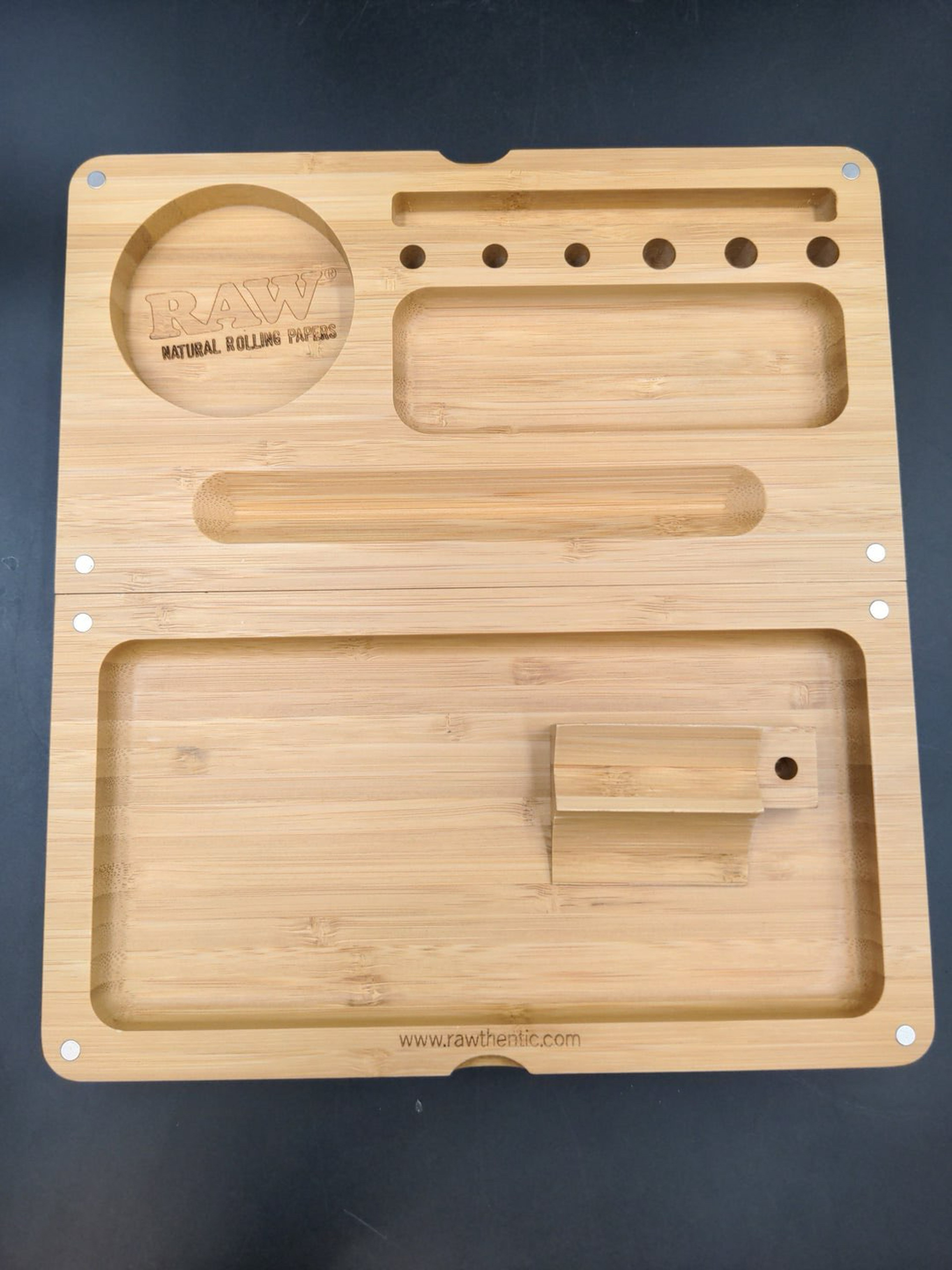 RAW BACKFLIP MAGNETIC BAMBOO ROLLING TRAY image 0
