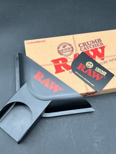 Preview pic of RAW® - LARGE CRUMB CATCHER WITH SWEEP CARD