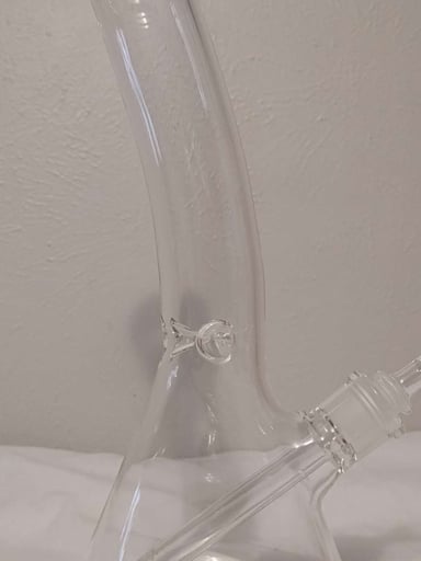 Preview pic of Bent Beaker