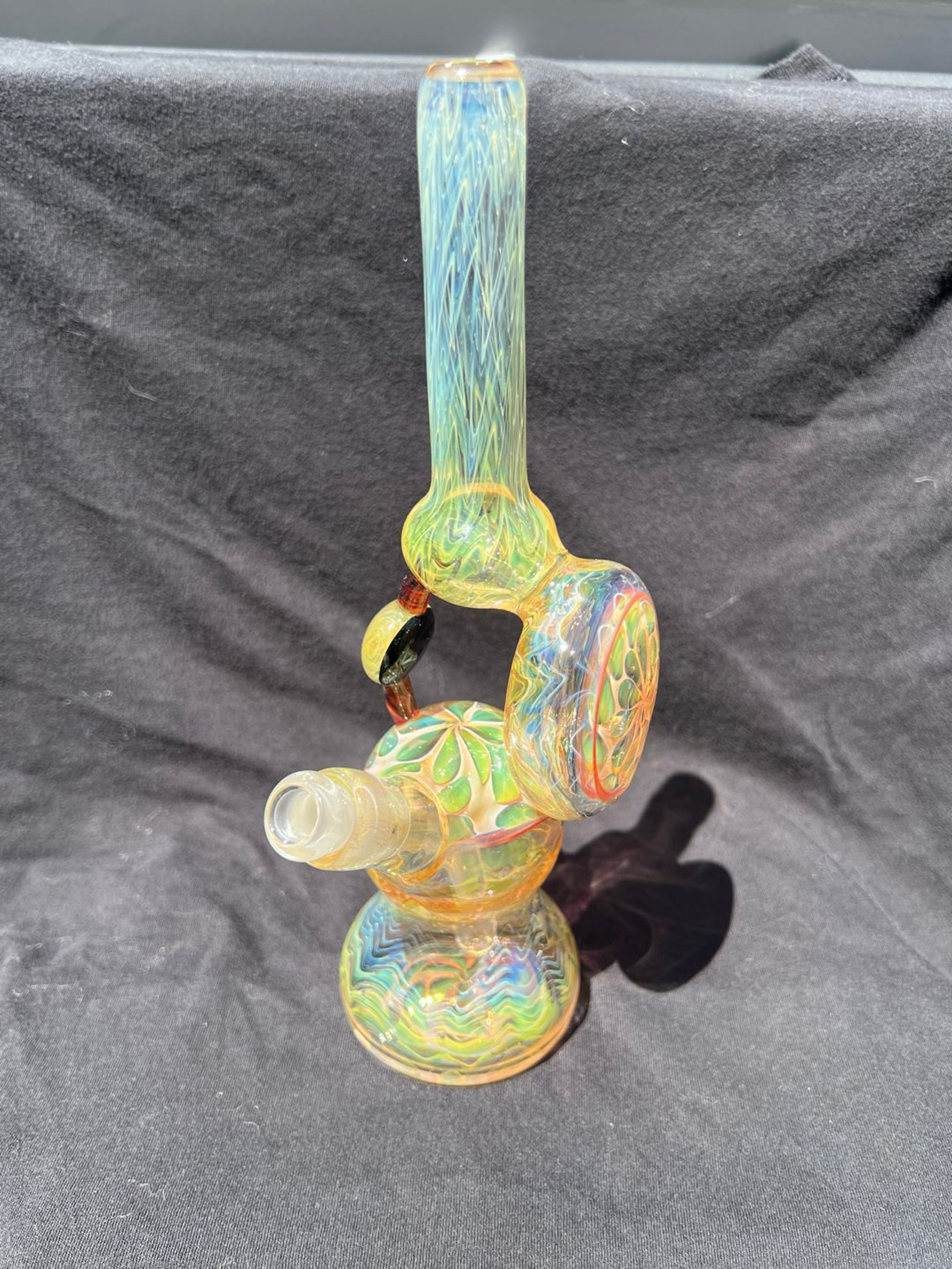 Preview pic of 10mm 2 hole removable diffy fumed floater.