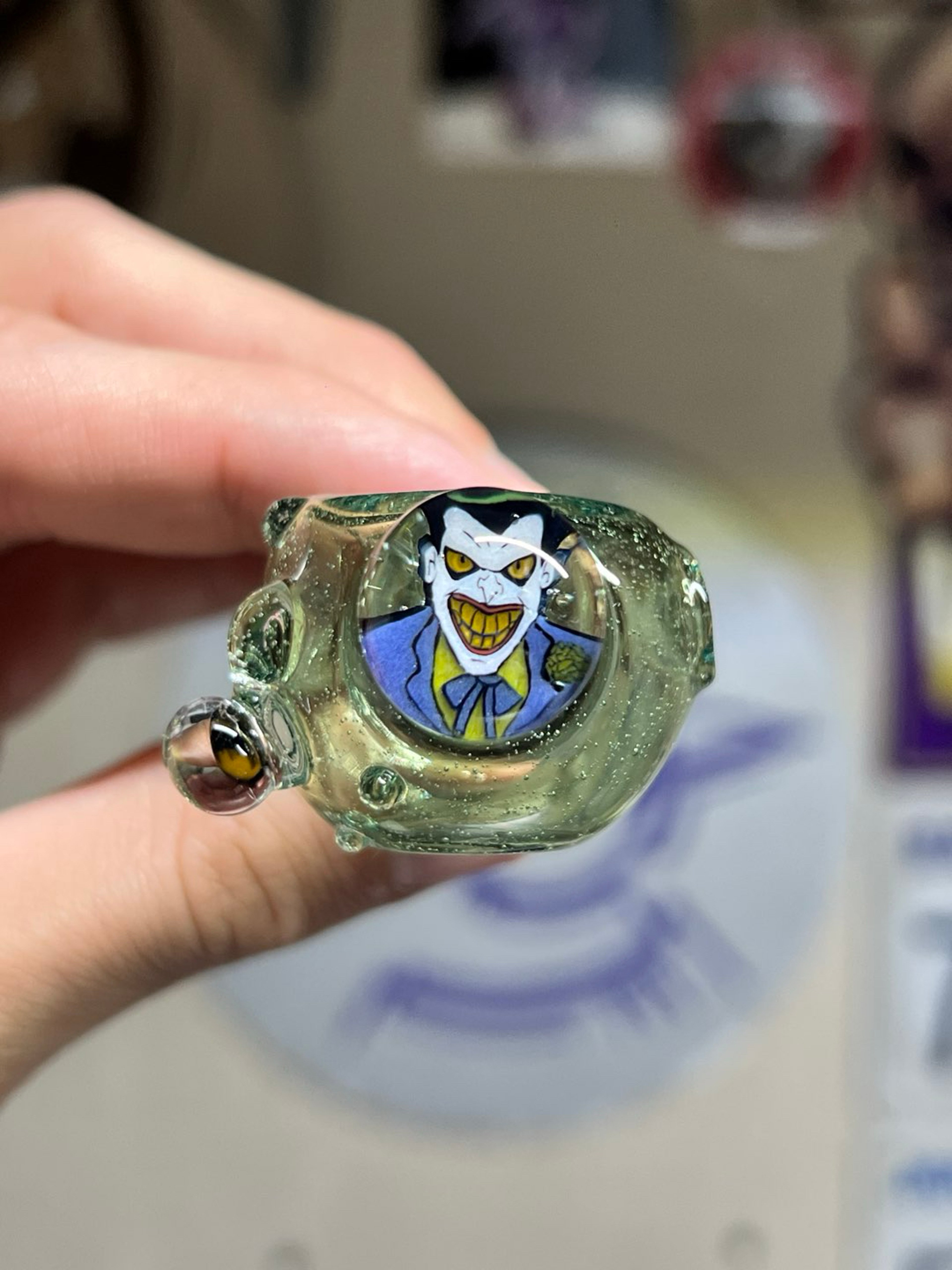 Preview pic of Joker / Batman spoon pipe (CFL)