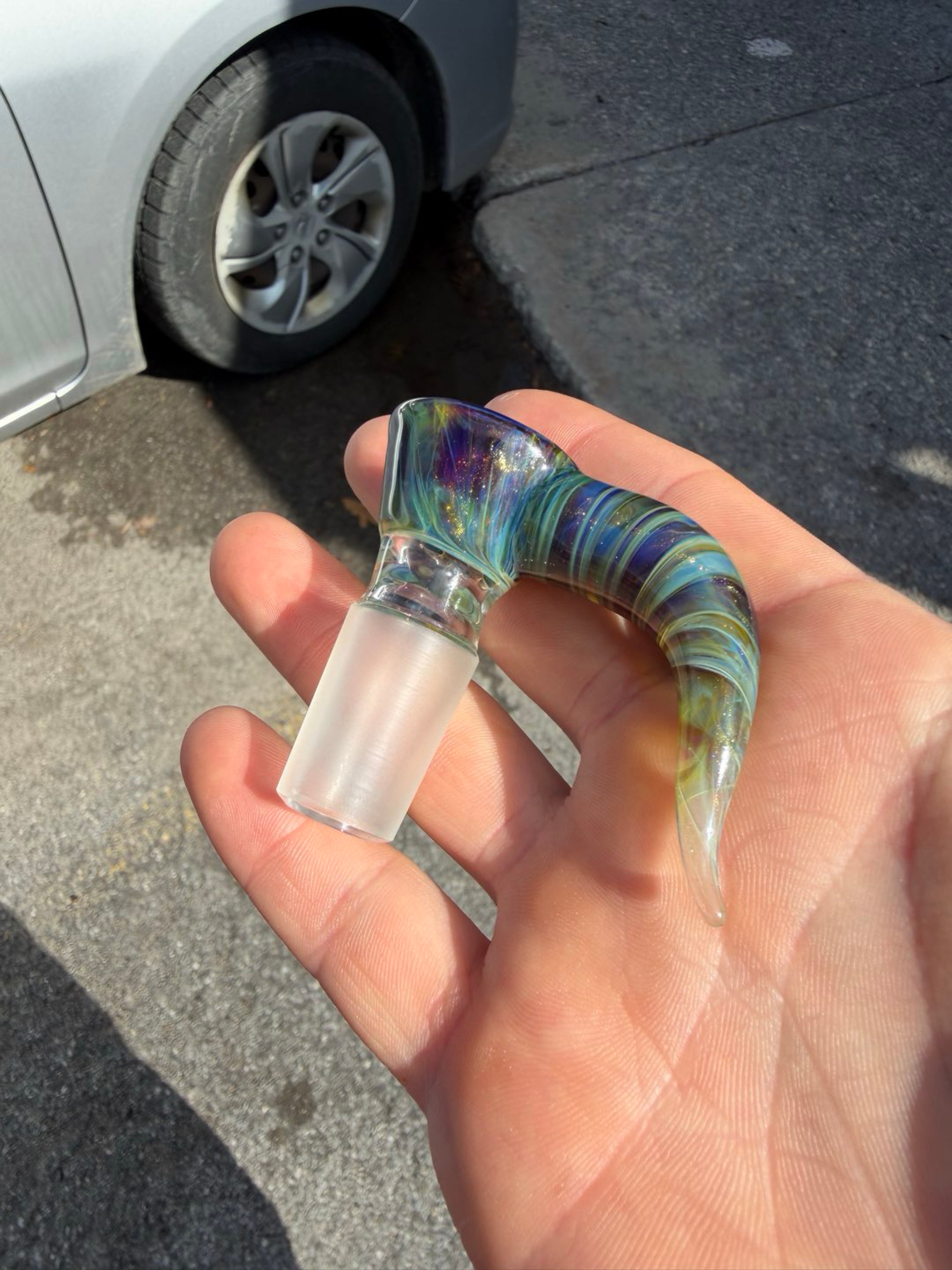 Slynxx glass slide image 0