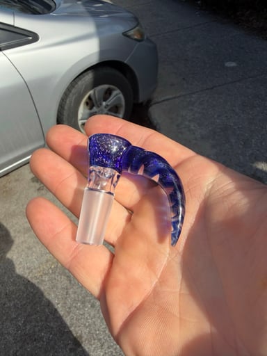 Preview pic of Slynxx glass slide