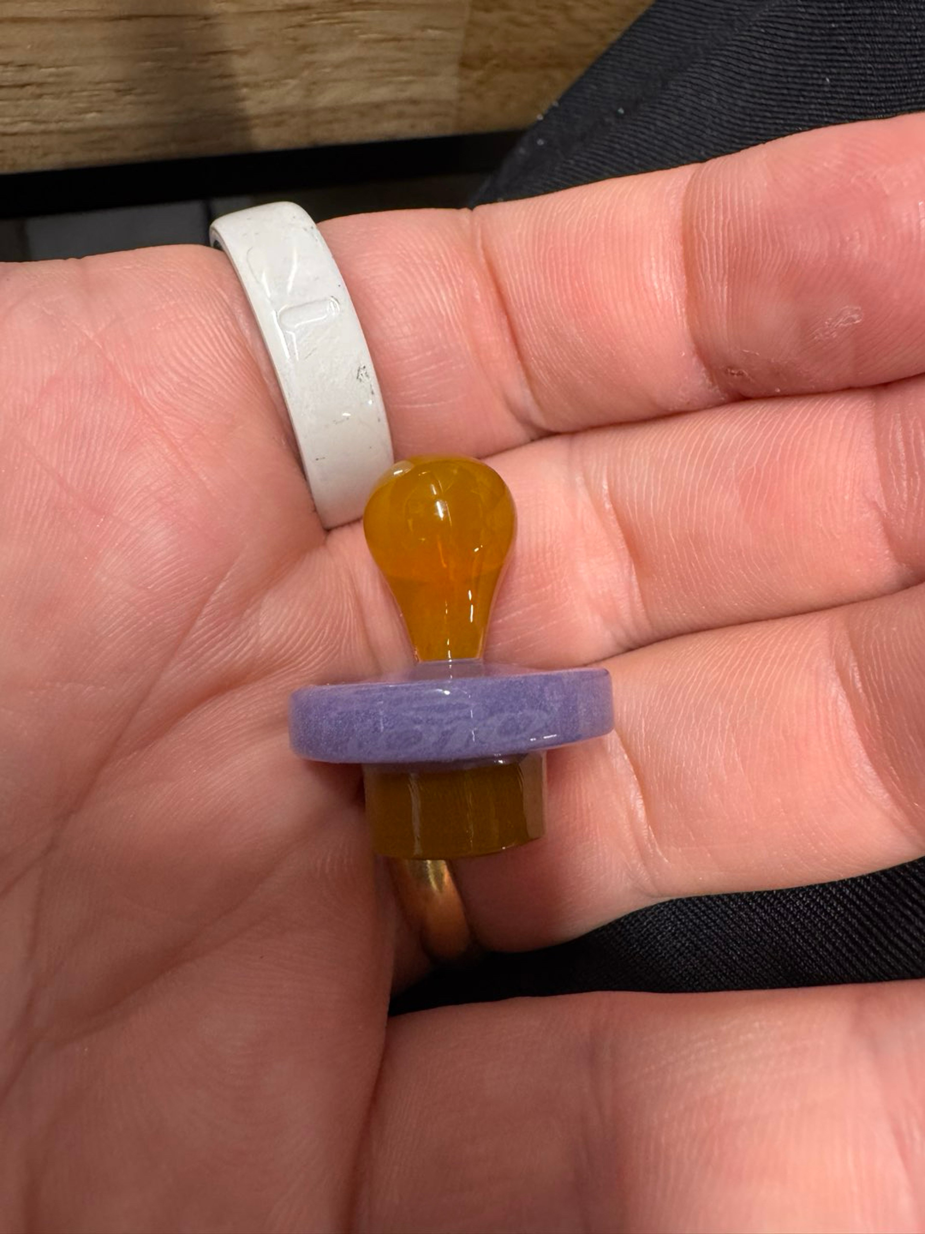 Preview pic of Toro 20mm UFO slurper cap - orange and lilac