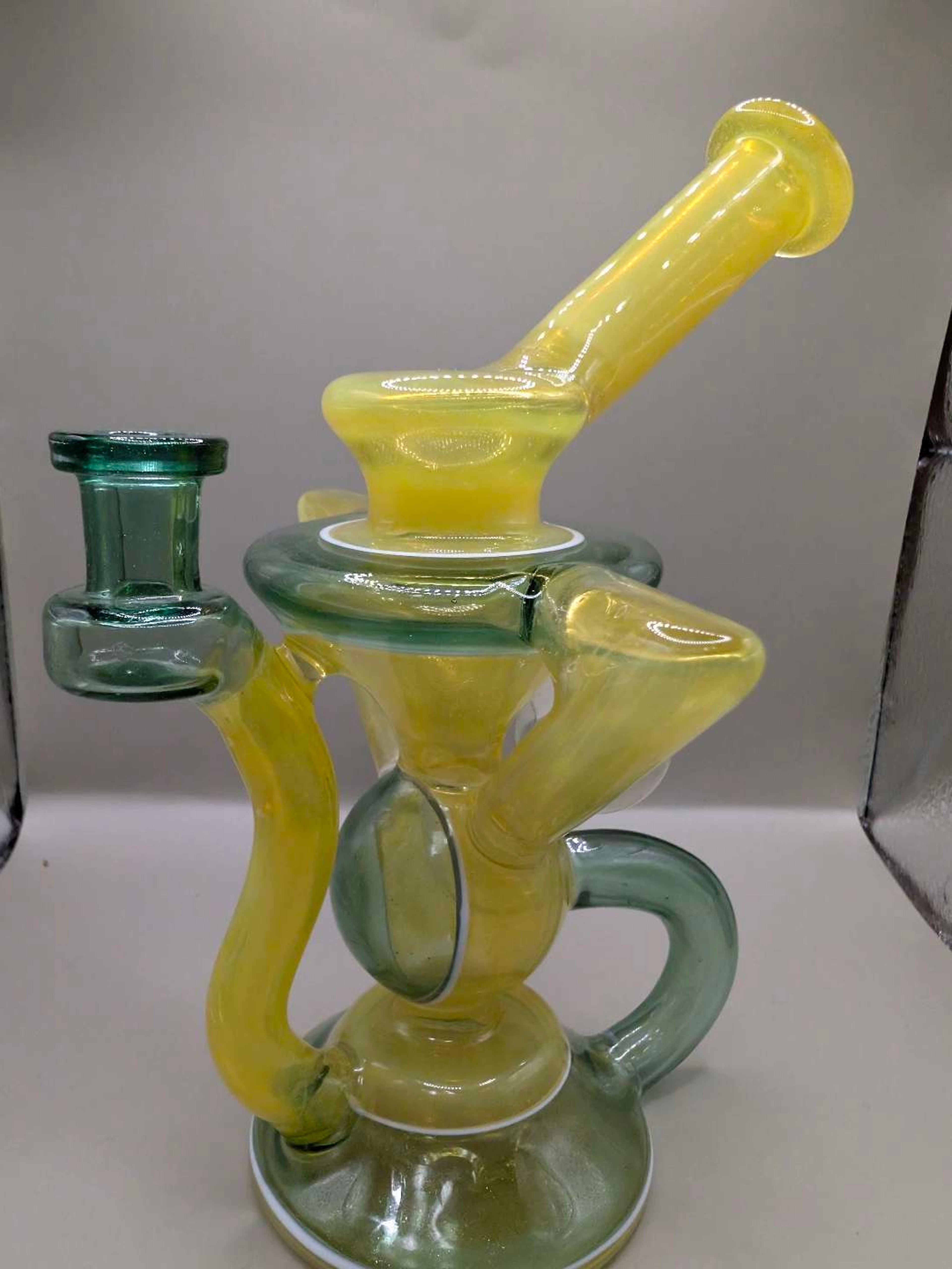 Preview pic of Dirge glass jet klein