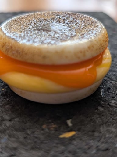 Preview pic of 2018 Rosburg breakfast sandwich