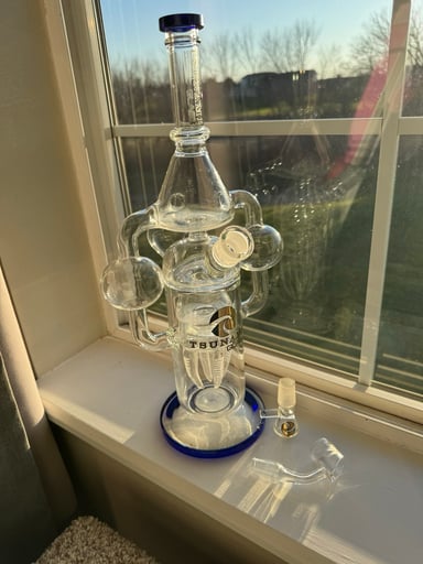 Preview pic of Tsunami Glass Recycler