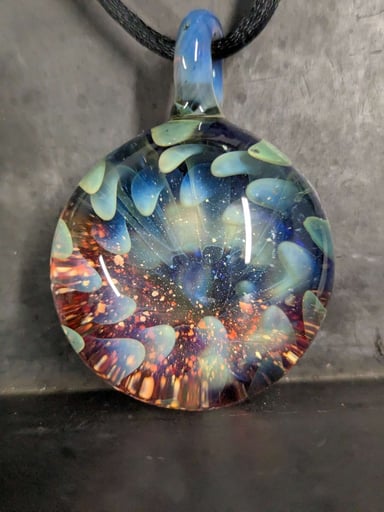 Preview pic of Silver implosion pendant