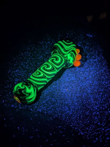 Preview pic of 7 section worked uv spoon