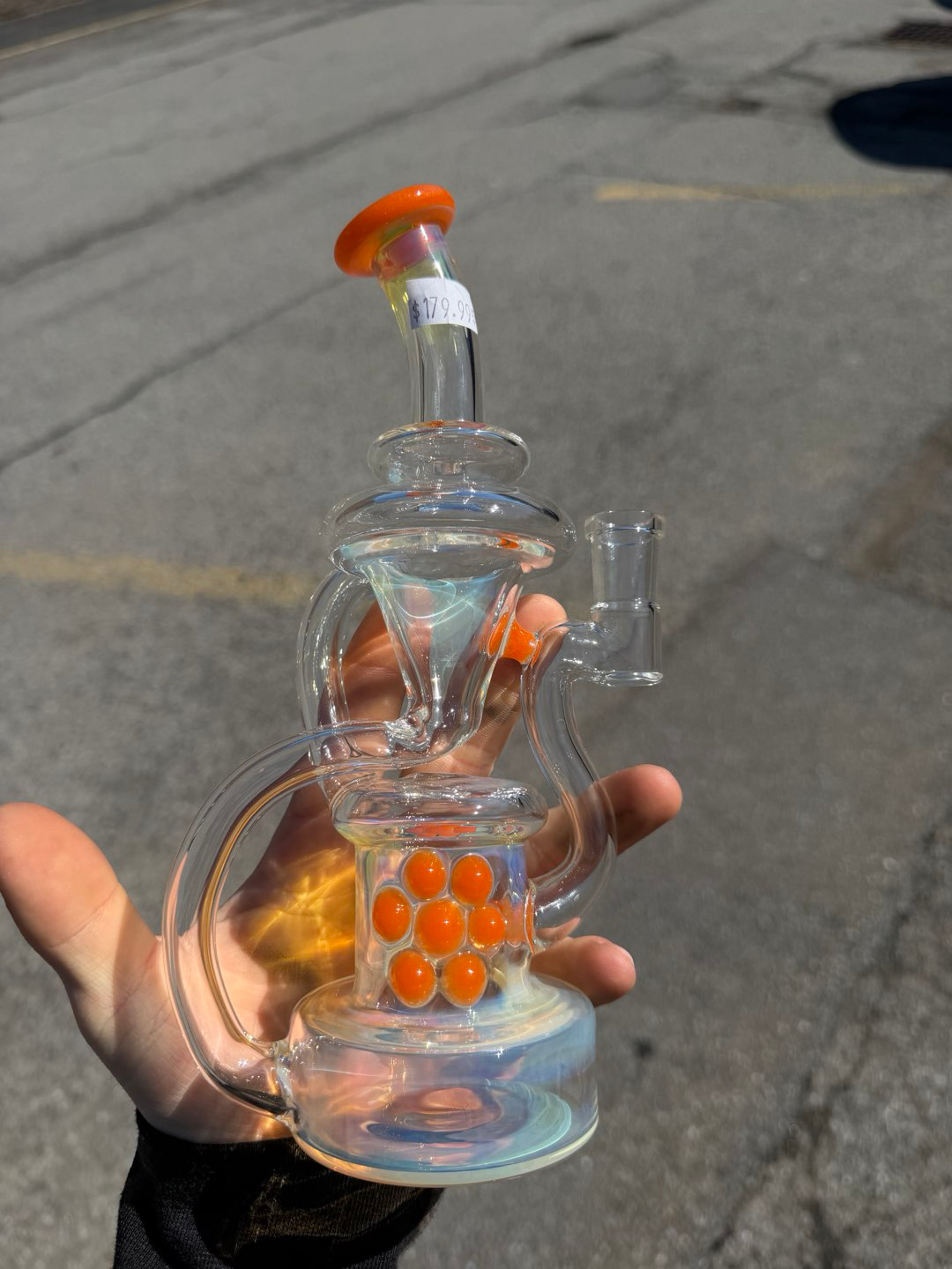 Preview pic of UZZI GLASS FLOATING RECYCLER DAB RIG