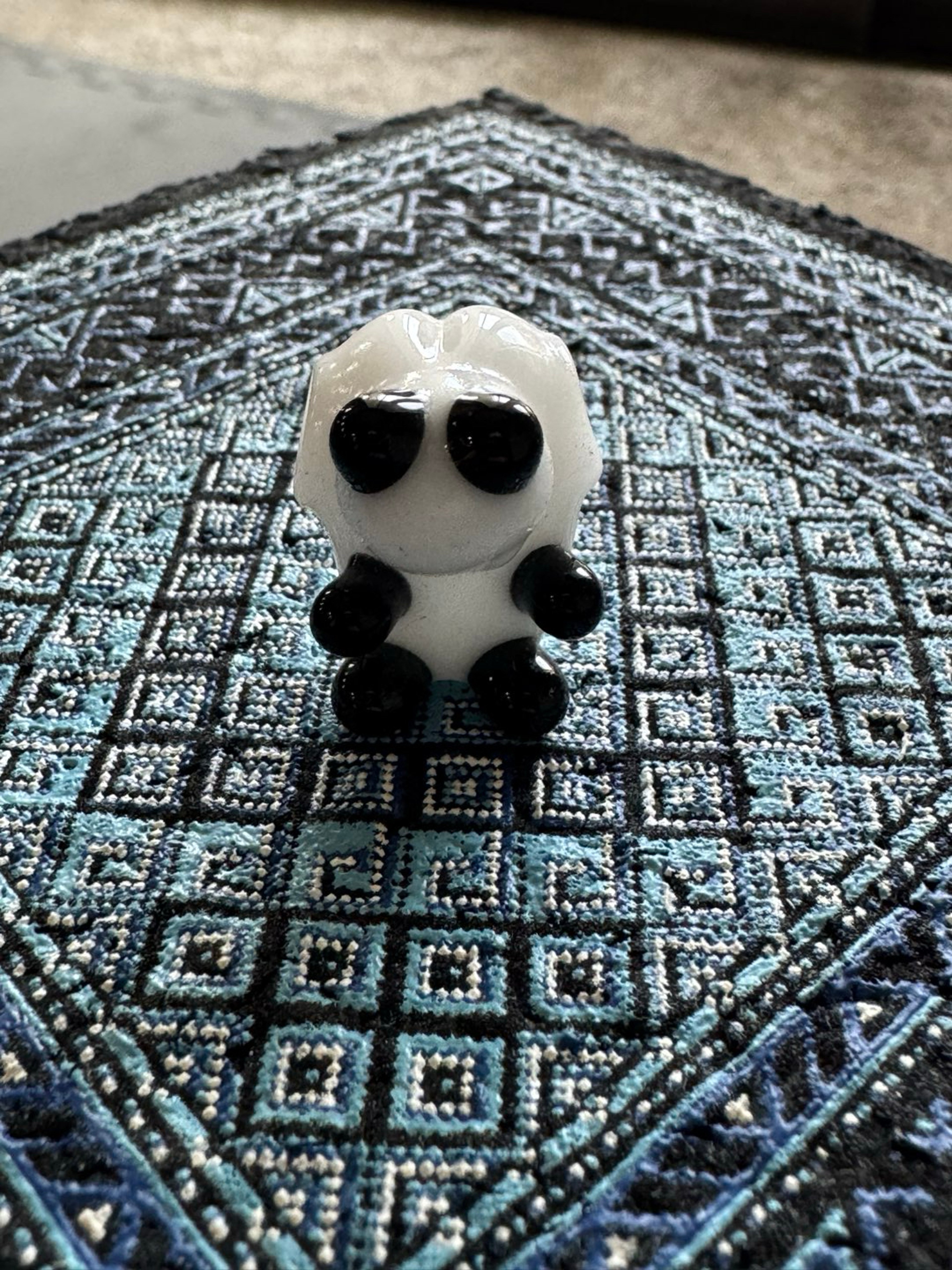 Preview pic of Chase Glass Little Bug Guy Pendant