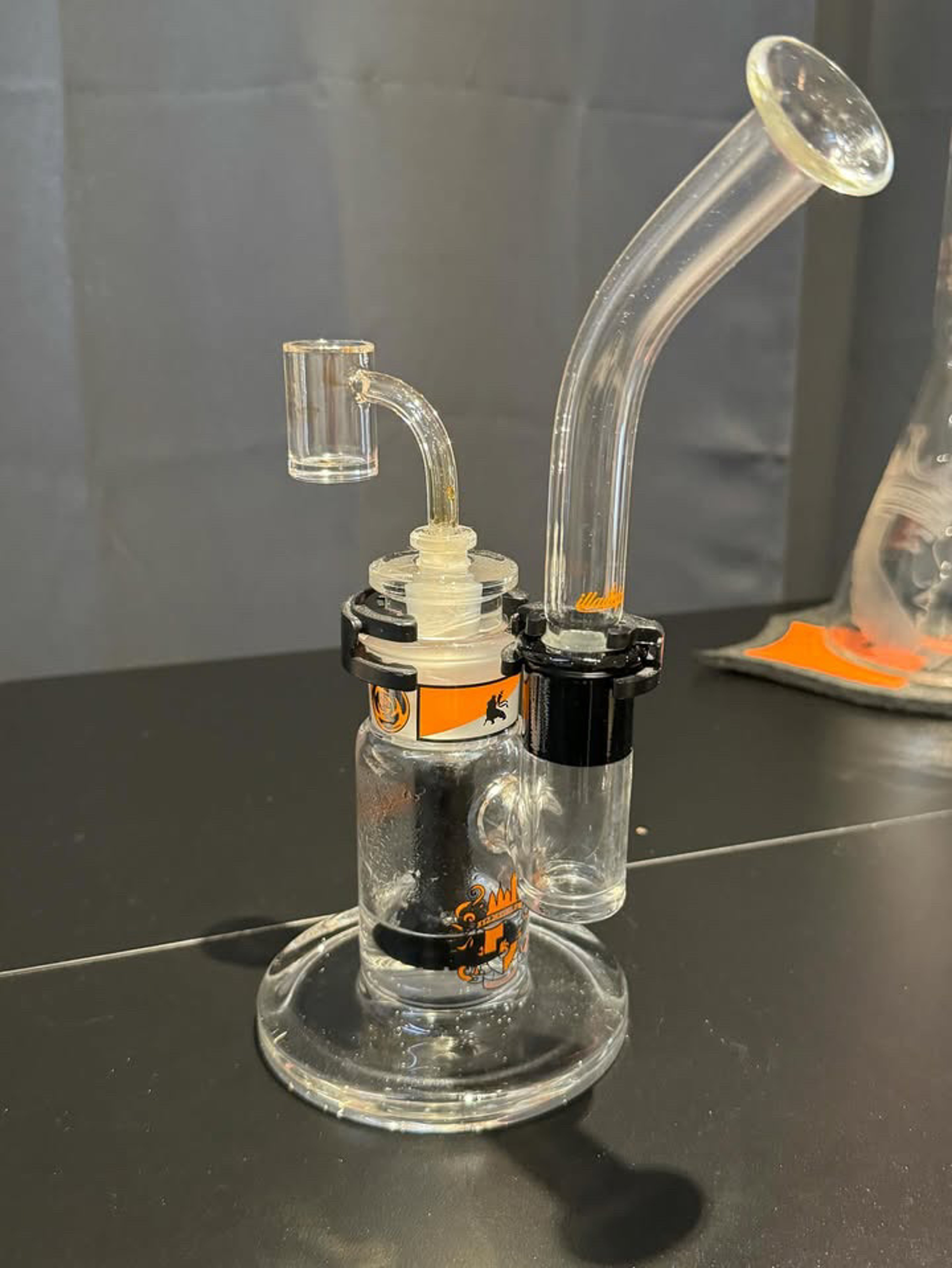 Preview pic of Orange Wutang Illadelph Bubbler