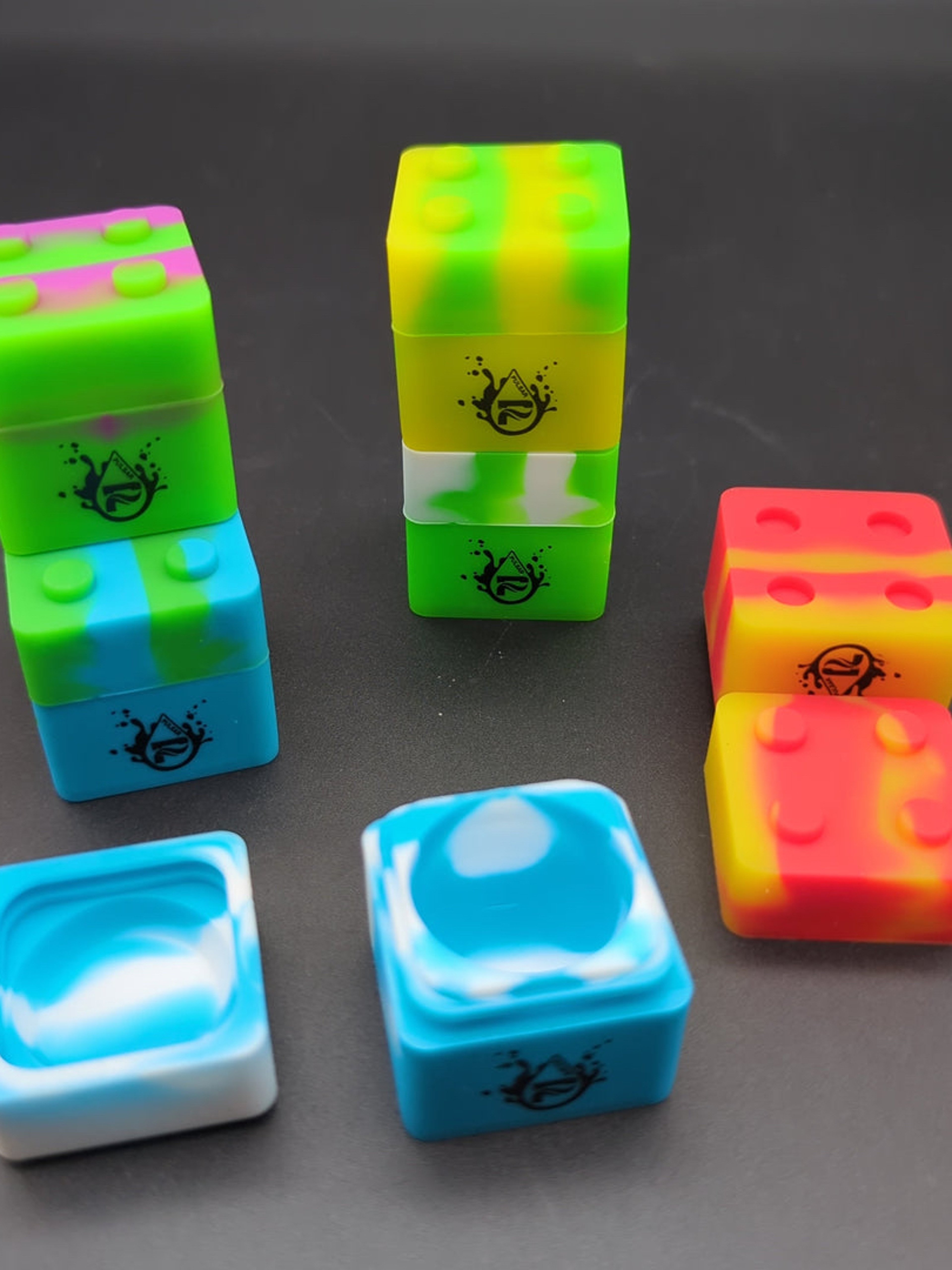 Preview pic of ($2.50) PULSAR RIP SERIES SILICONE DAB CONTAINER - INDIVIDUAL