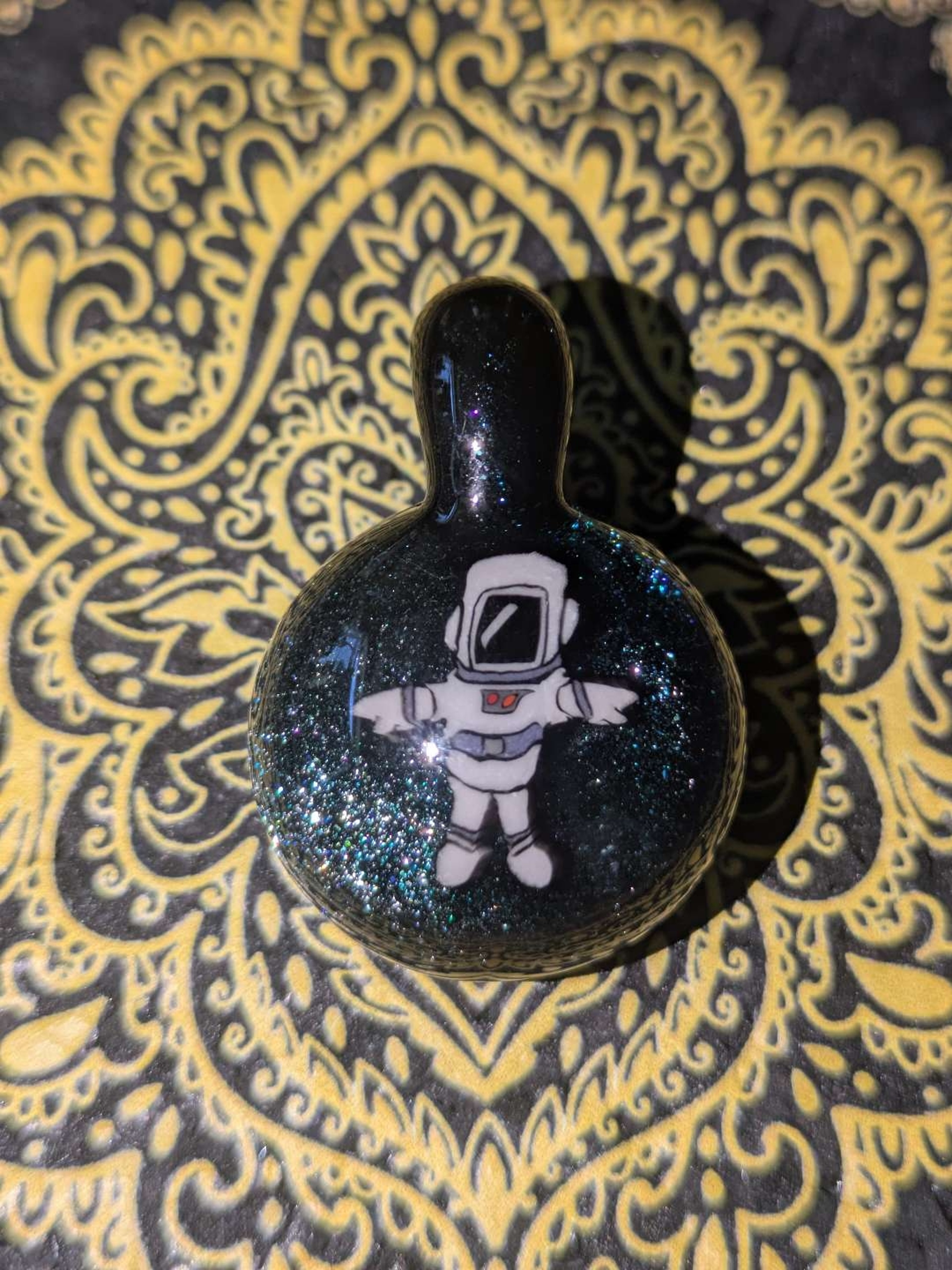 Astronaut Pendant image 0