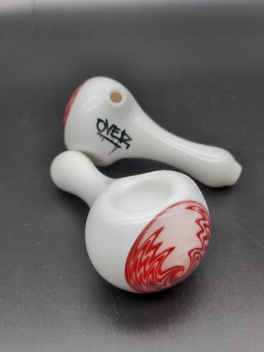 Preview pic of 3.5" SIGNED WIG WAG BUTTON HEADY PIPE - BY OVER__GLASS