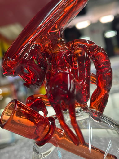 Preview pic of Tim Marlatt Red Alien Rig jackalopeglass