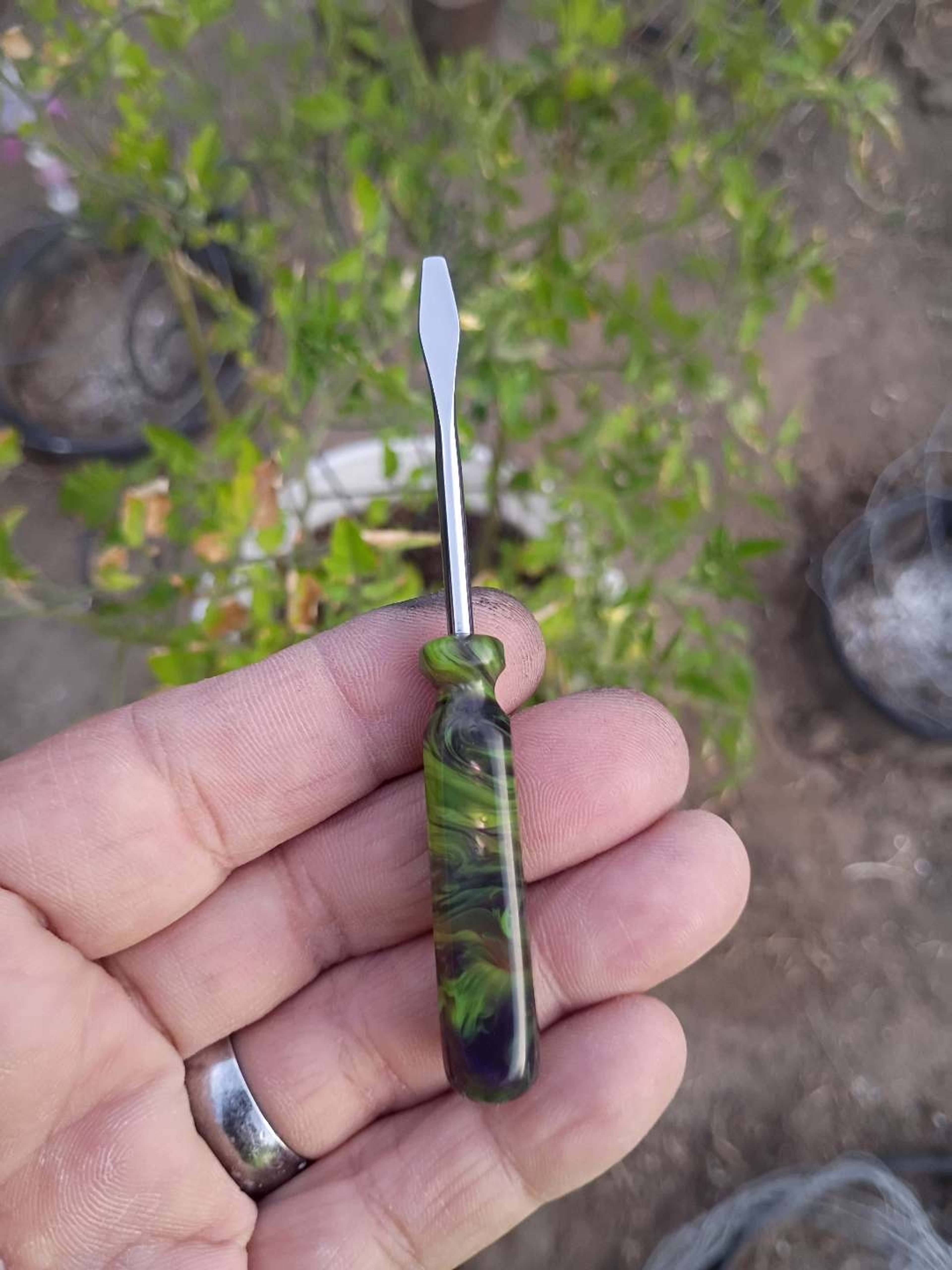 Preview pic of Blades by Mickey screwdriver dabtool