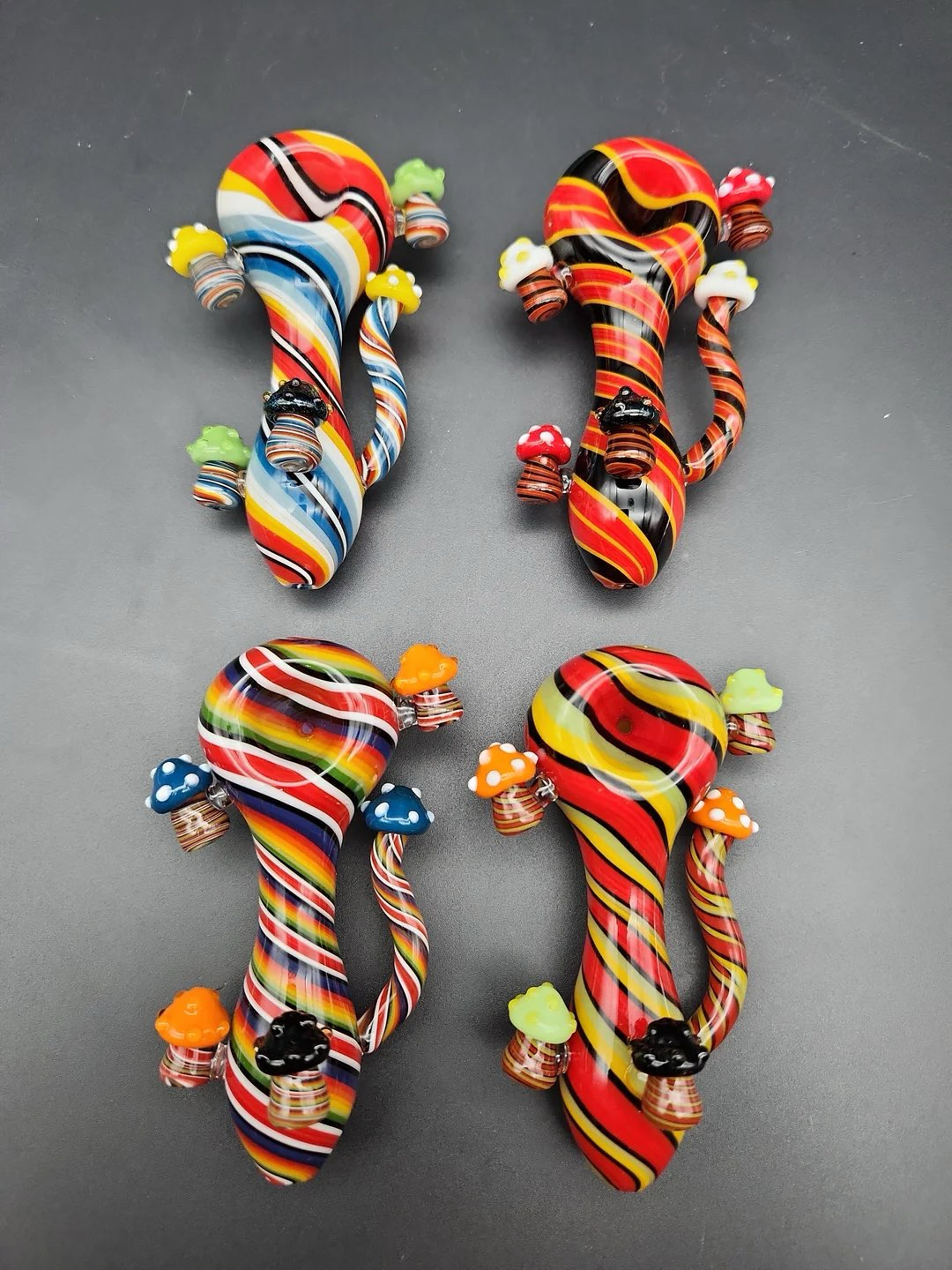 4" COLOR SPIRAL MUSHROOM SPOON PIPES image 0
