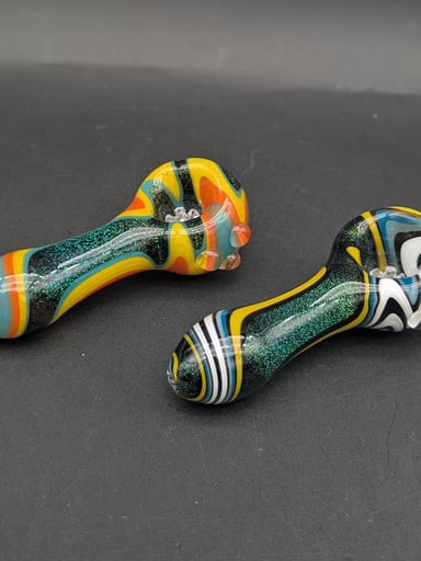 Preview pic of WIG WAG DICHRO HAND PIPE W/ SCREEN